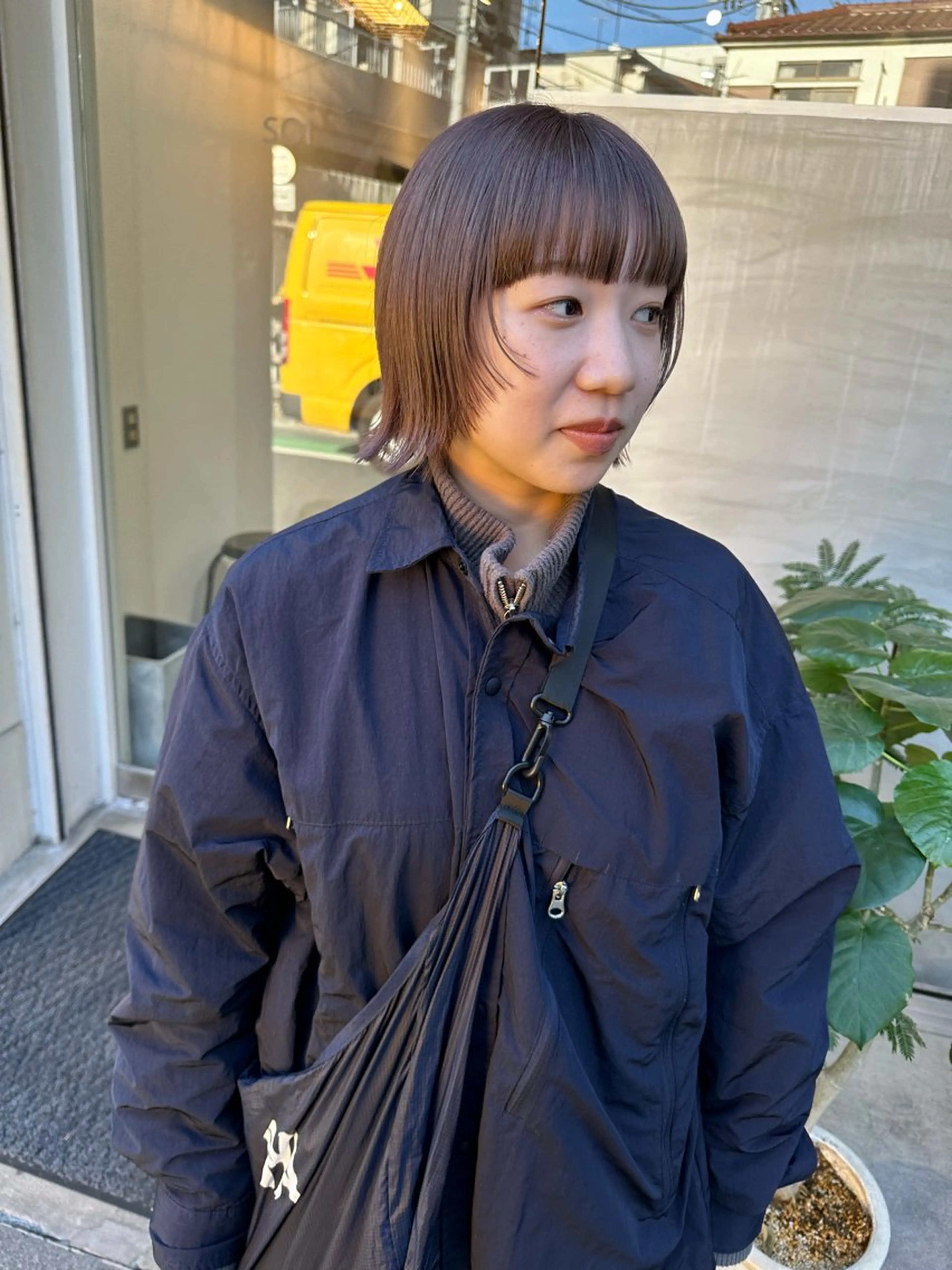 ショート カラー ブリーチ ブラウンカラー 透明感カラー ミルクティーブラウン ボブ カット ヘアカラー トリートメント パーマ/透明感カラー /ボブ/吉田一生のヘアスタイル