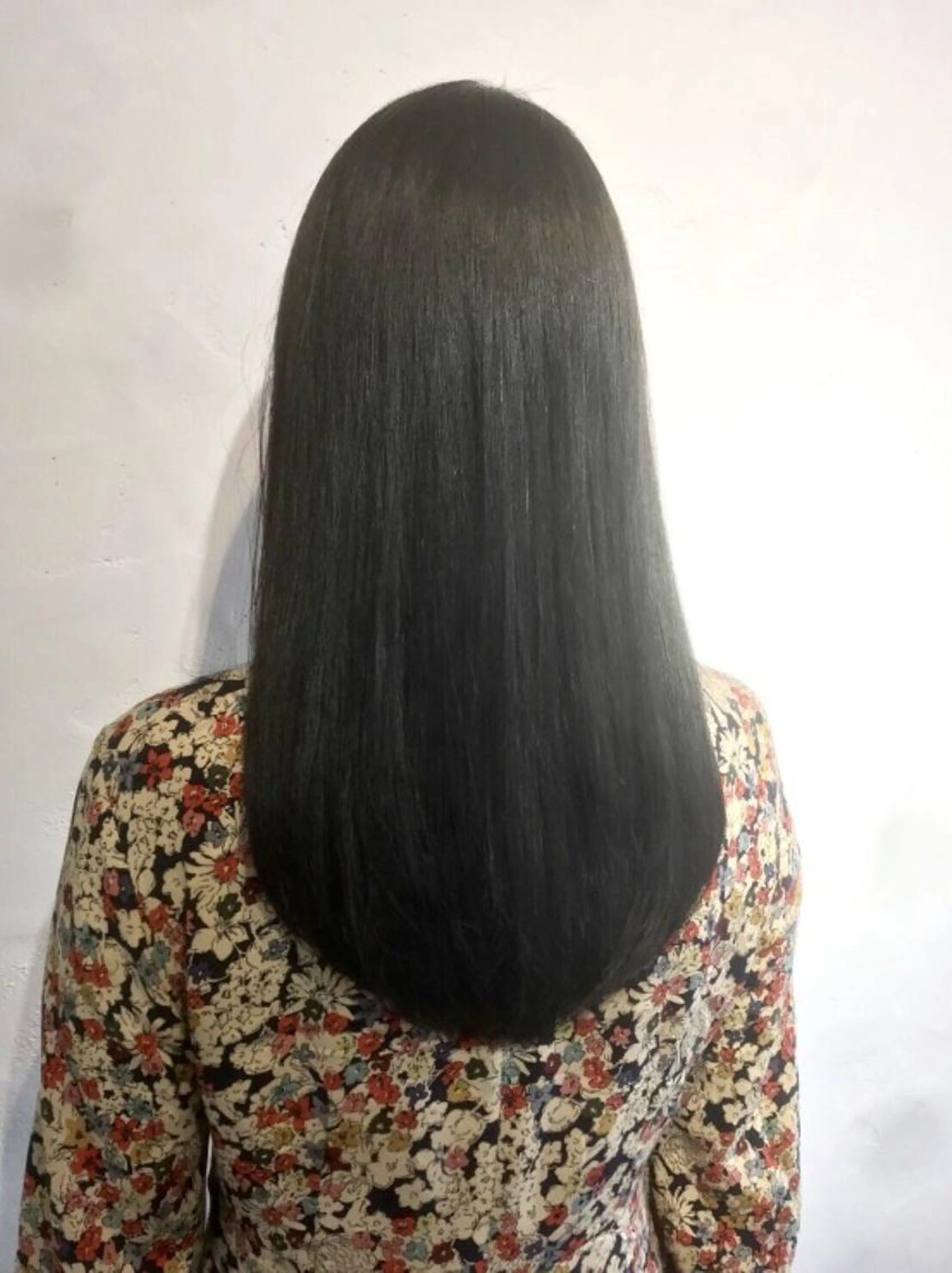 平日限定!髪質改善トリートメント(シャンプーブロー付き)の写真