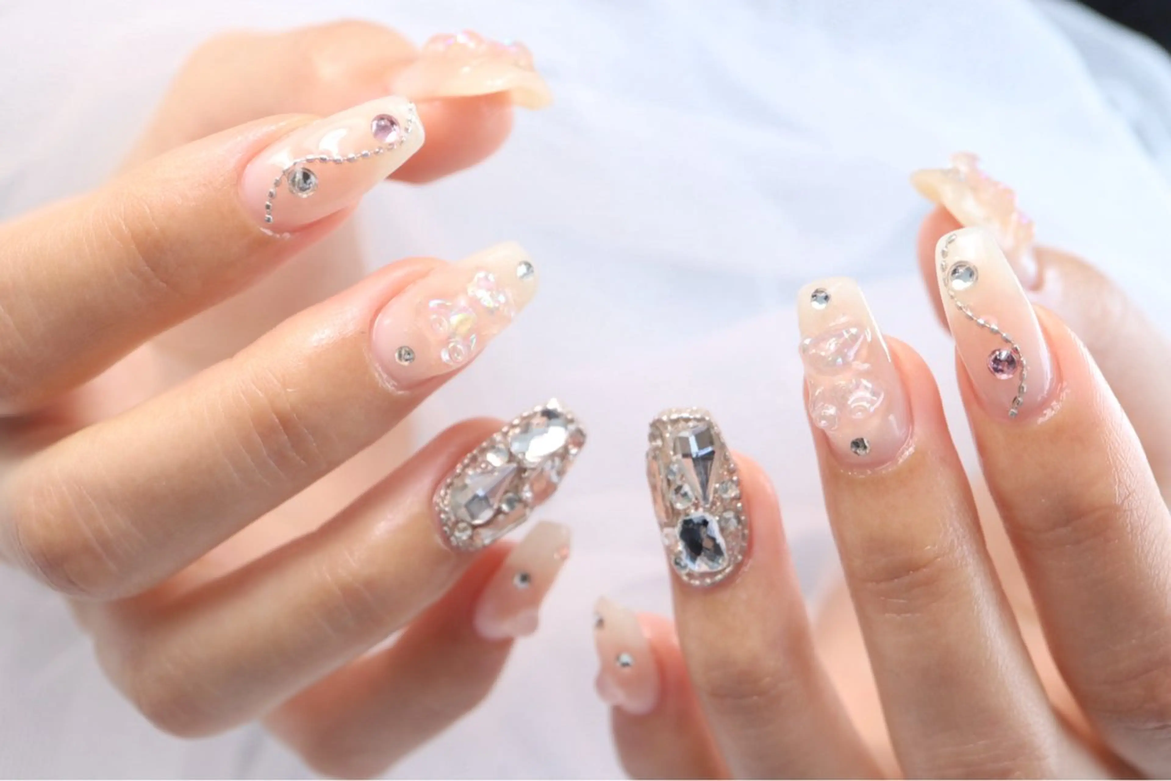 ネイル nailsalon Manina齋藤愛美のネイルデザイン