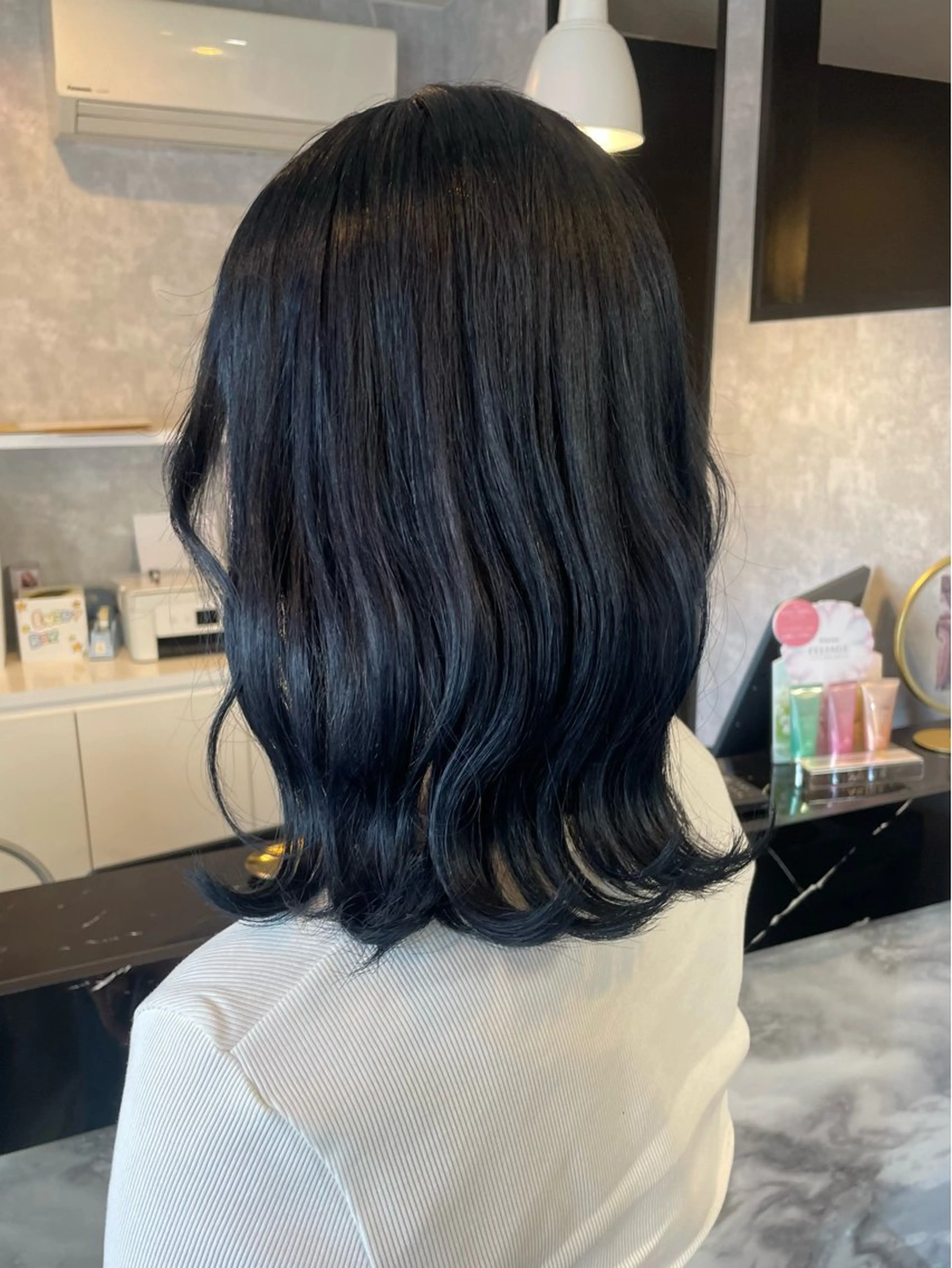 セミロング ヘアカラー  ︎︎ 寧音のヘアスタイル