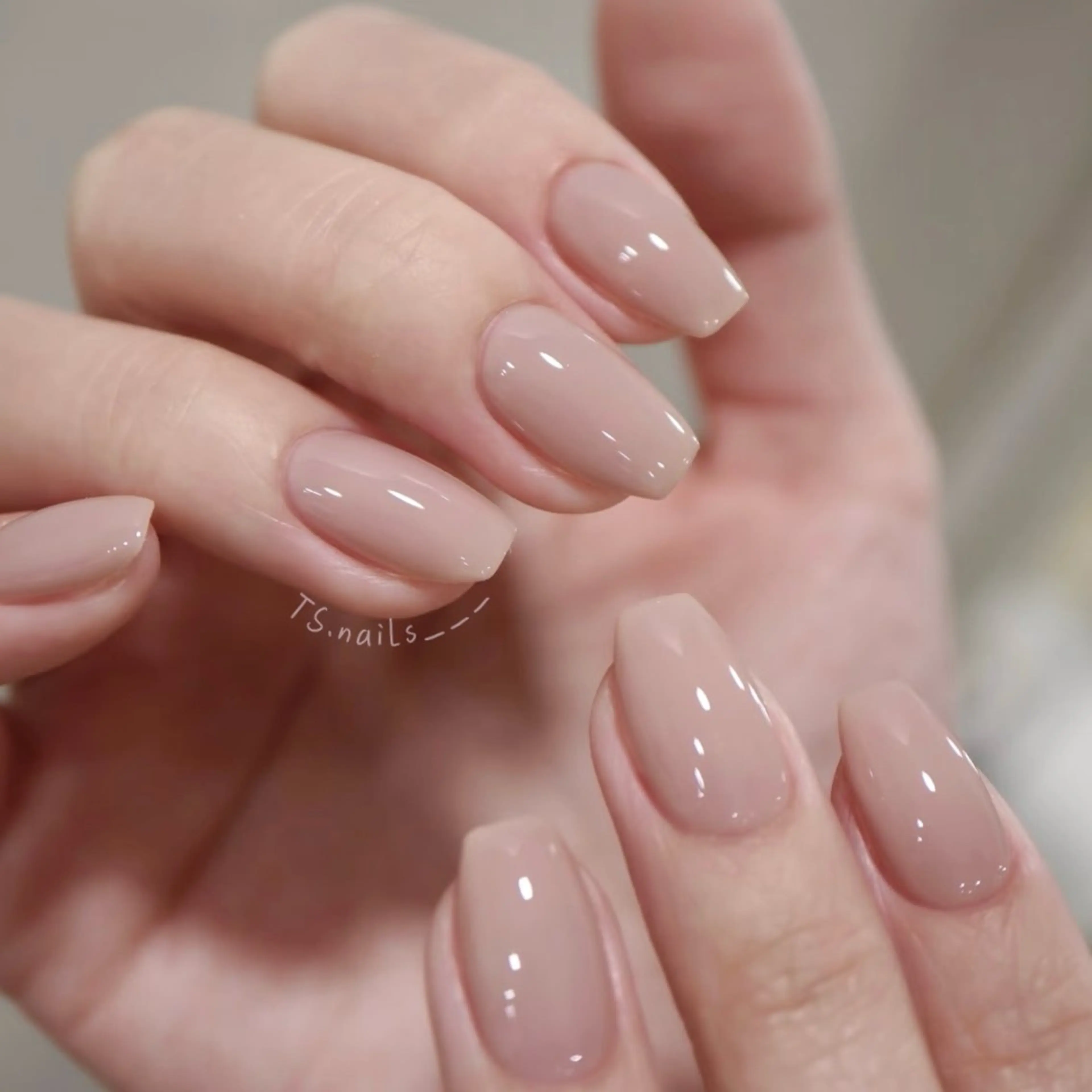 ネイル キラキラネイル マグネットネイル 持ち込み オフィスネイル シンプルネイル TS. nails___のネイルデザイン