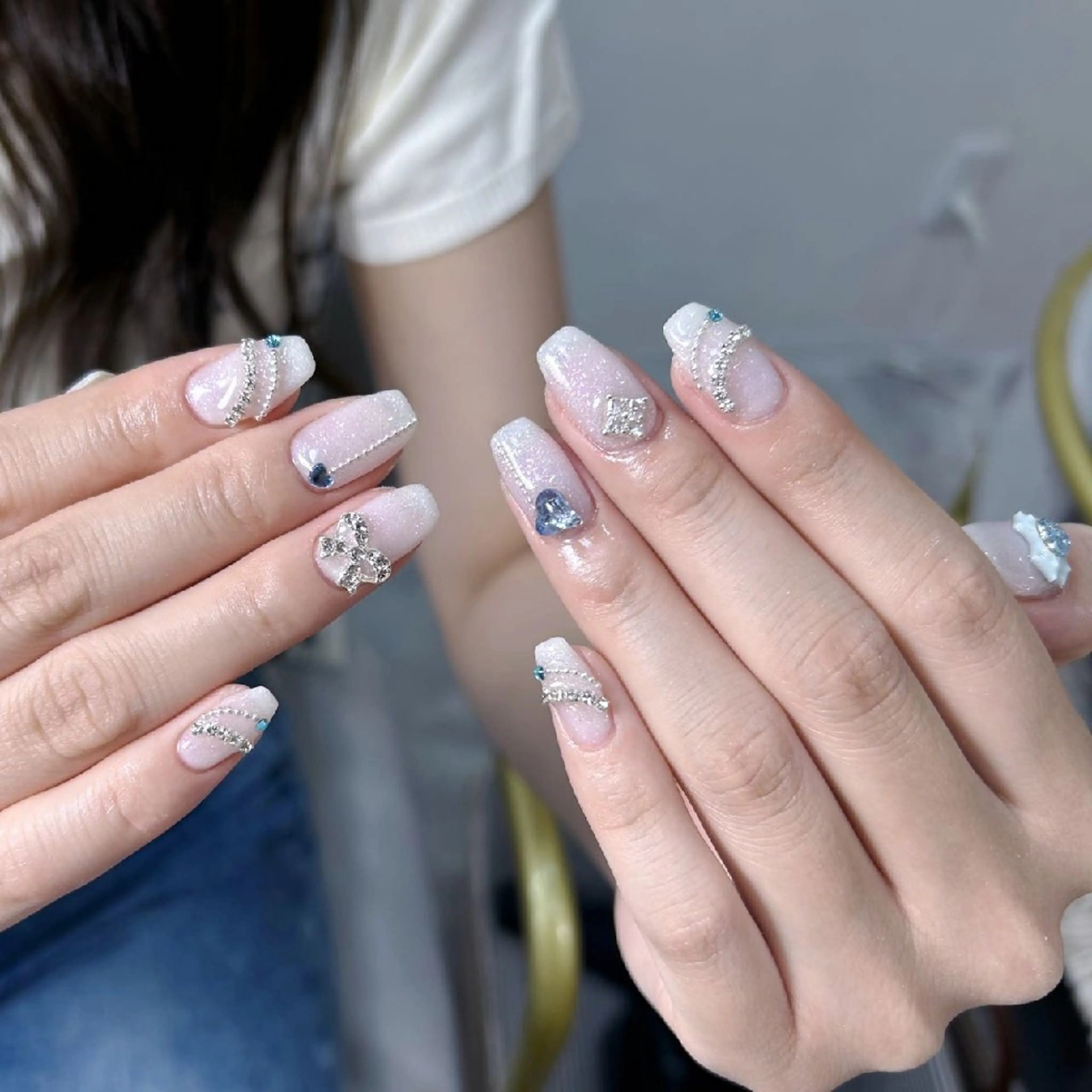 ネイル アートネイル フラワーネイル フットネイル ジェルネイル ガーリー ハンドネイル UM Nail Salonのネイルデザイン