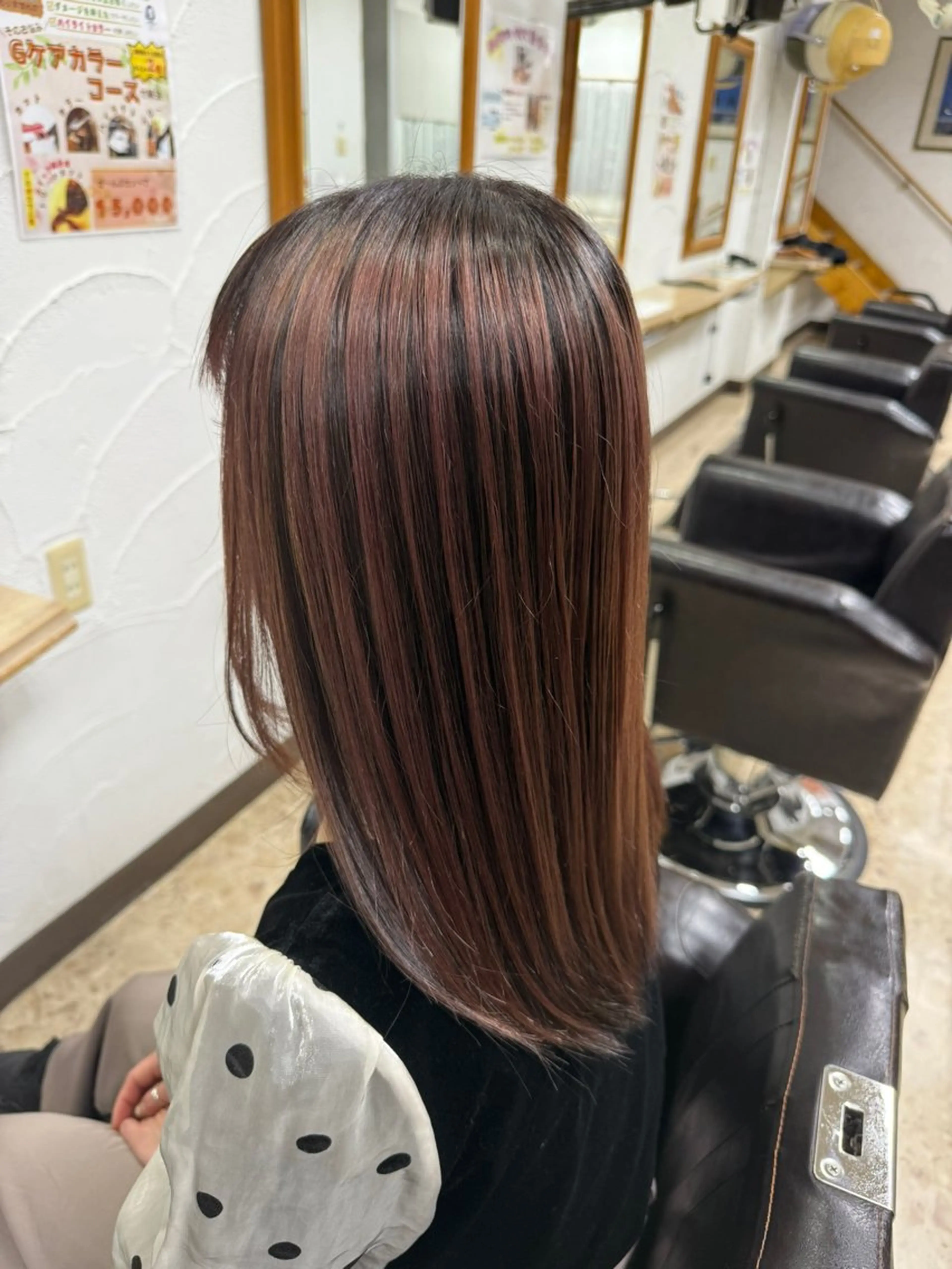 ミディアム カラー 軍司 心奈のヘアスタイル