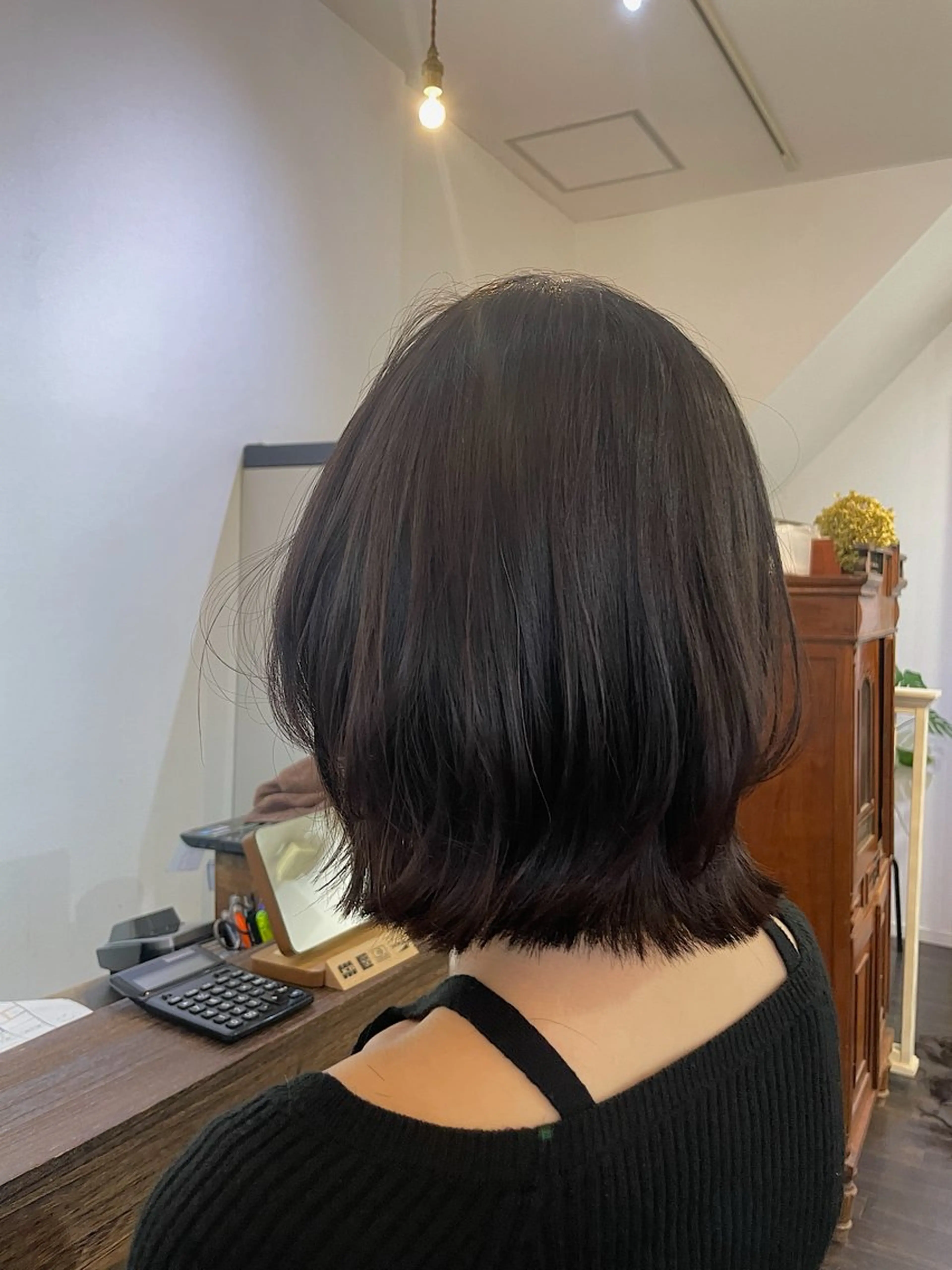 ミディアム 三國 栞音のヘアスタイル