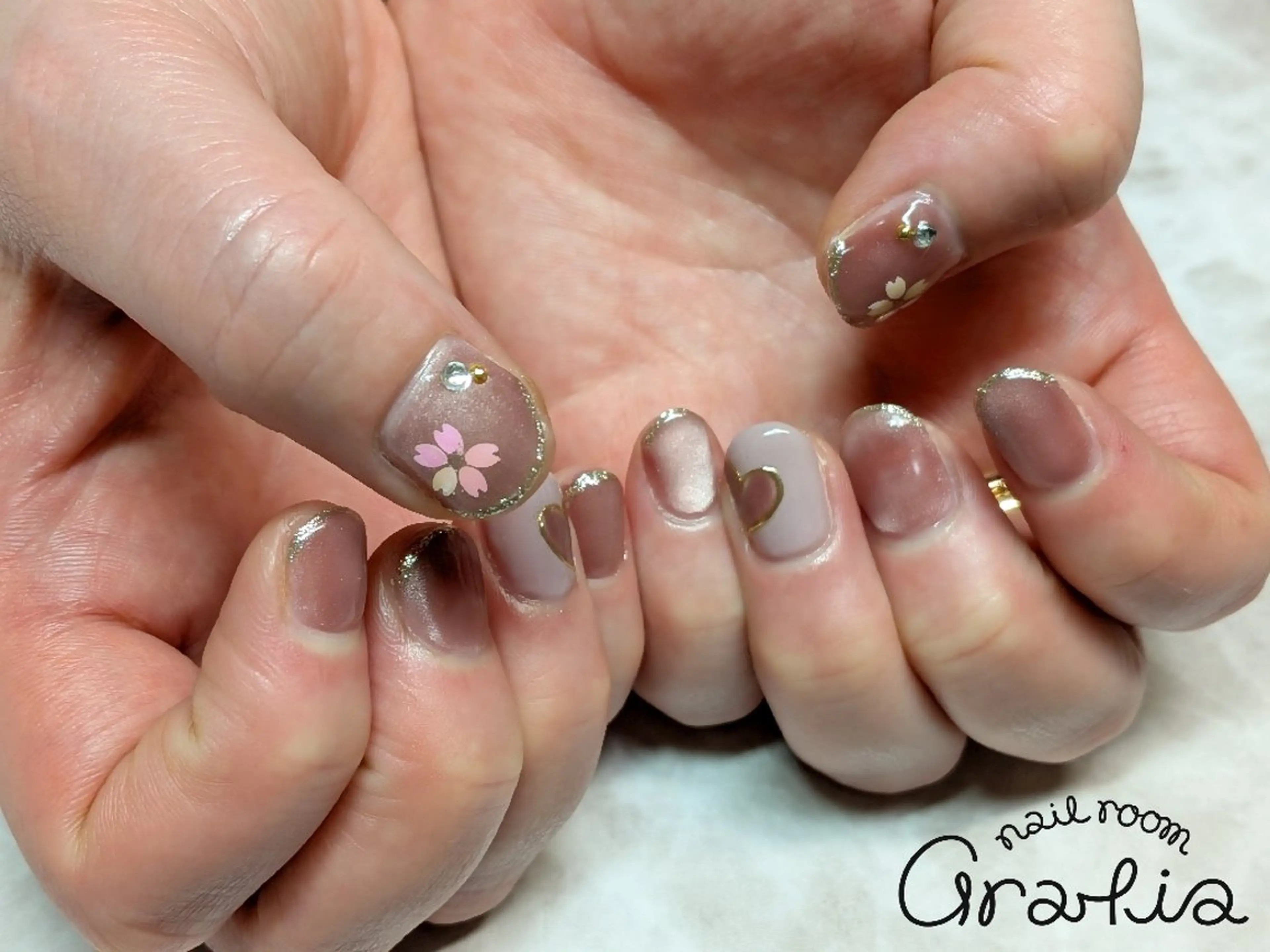 ネイル 桜ネイル ハート gratia 中村のネイルデザイン
