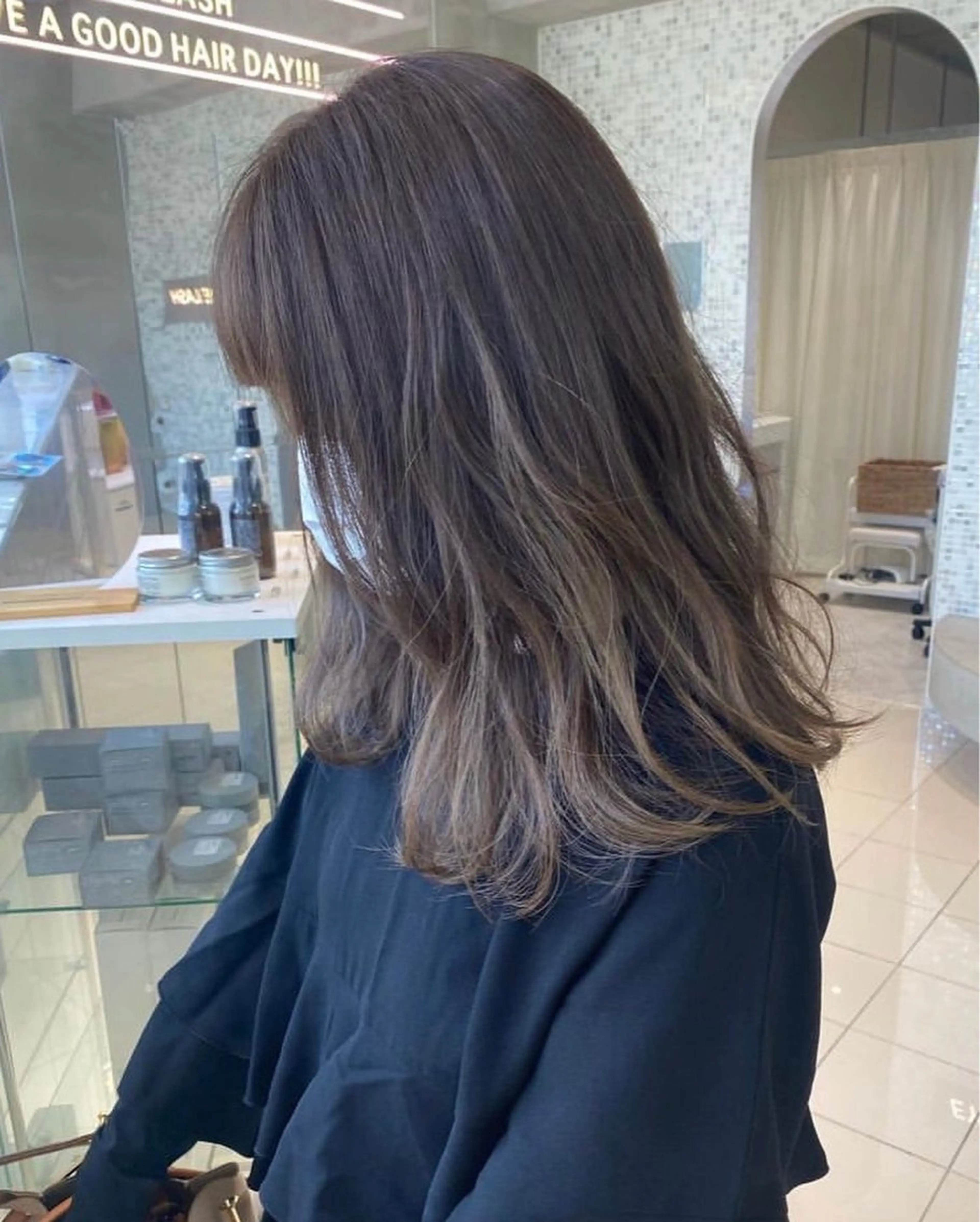 セミロング カラー ベージュカラー ヘアカラー ボブ/ハイトーン REINAのヘアスタイル