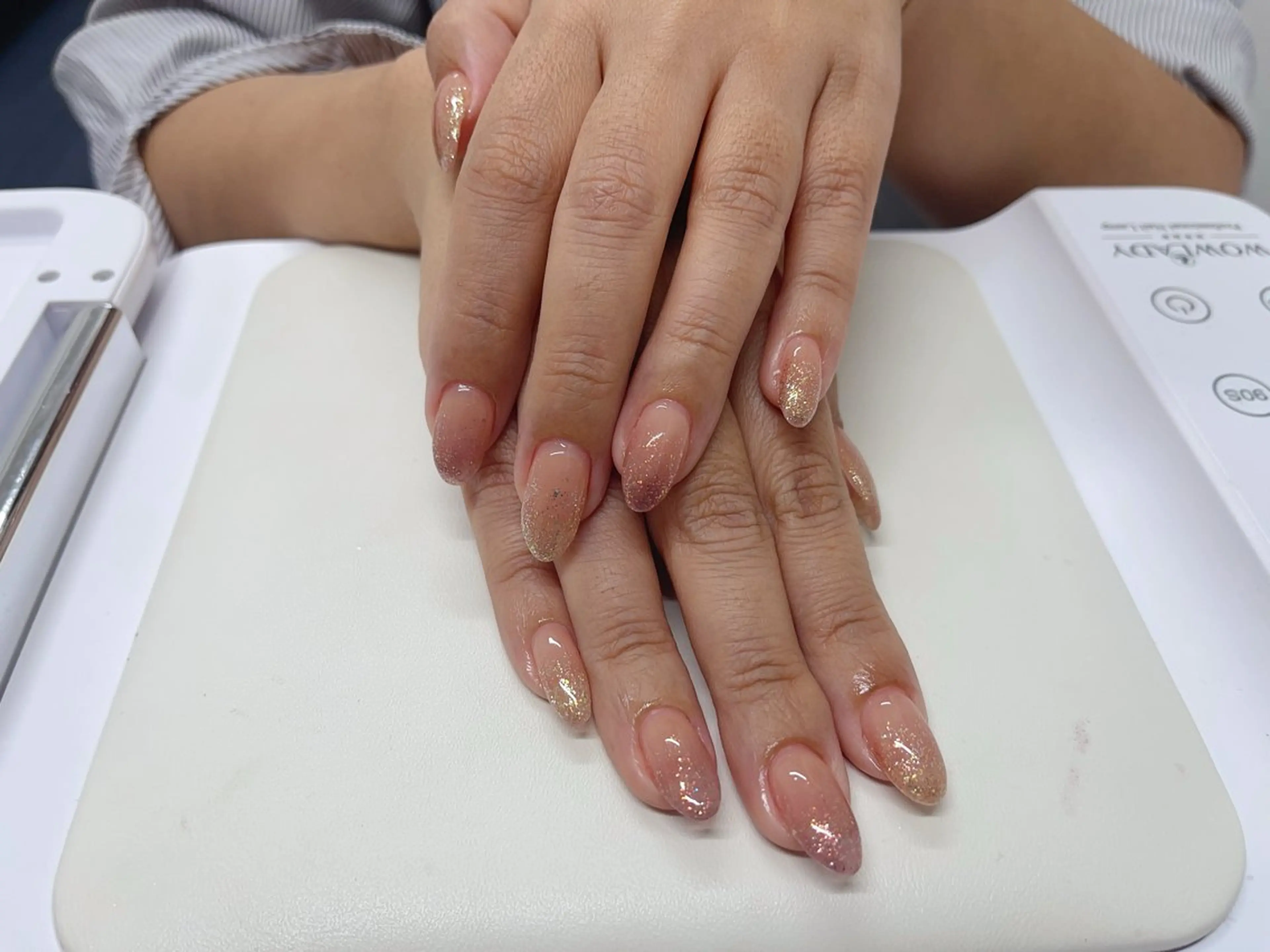 ネイル グラデーション ラメ(グリッター) ラメグラデーション nail salon AIのネイルデザイン