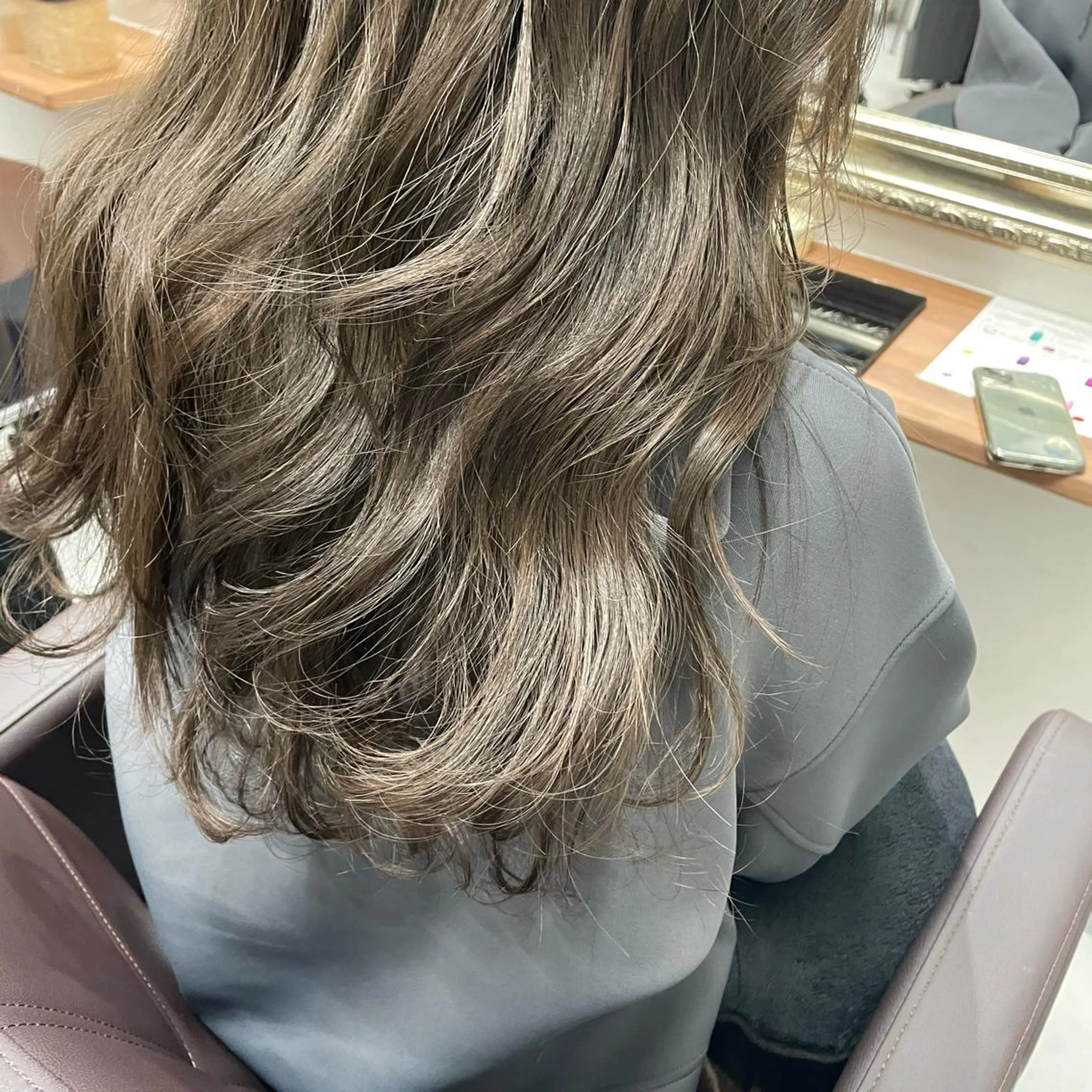 ロング カラー オリーブカラー 狩野 羅夢のヘアスタイル