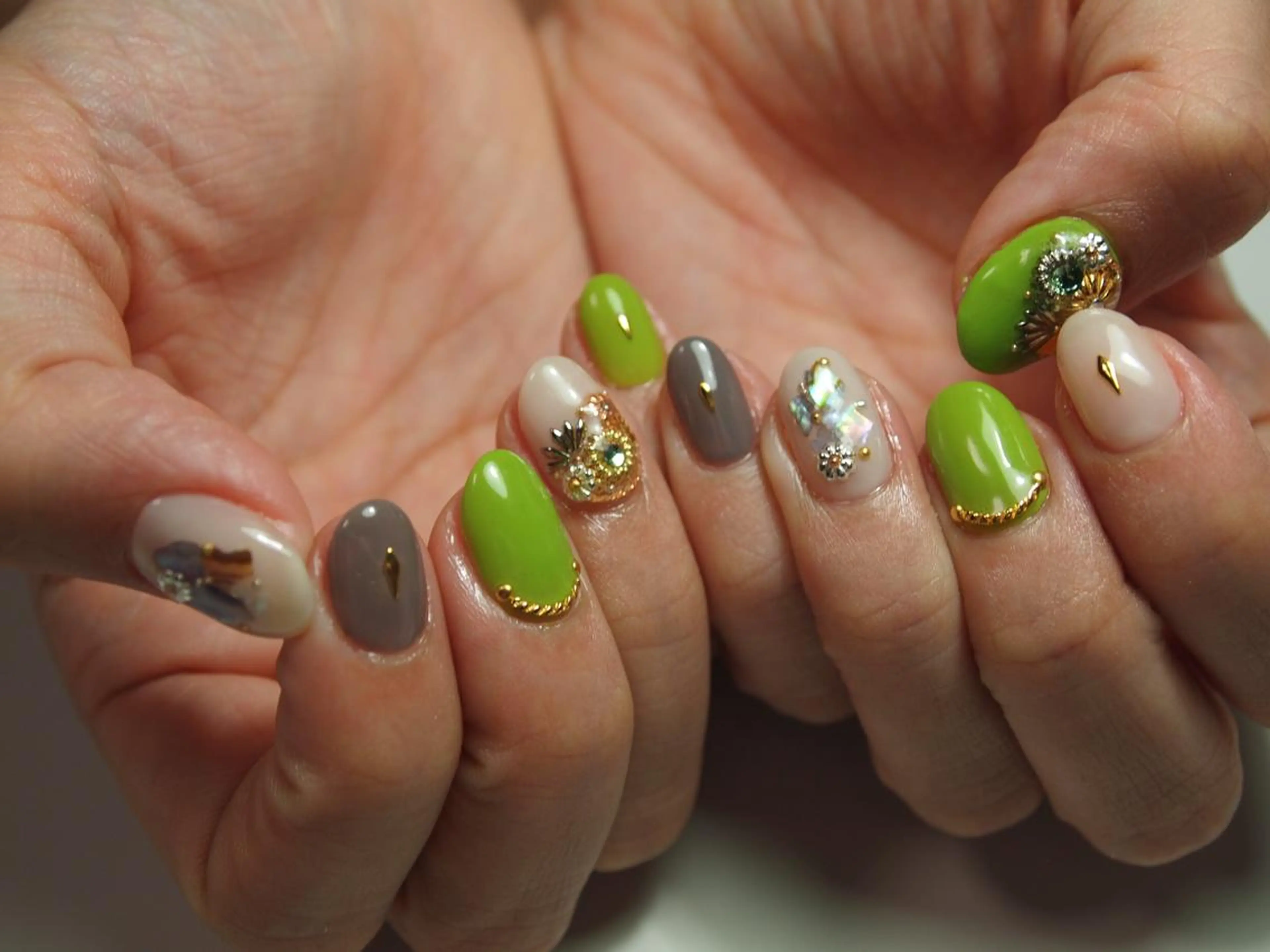 ネイル Otsuka Yumiのネイルデザイン