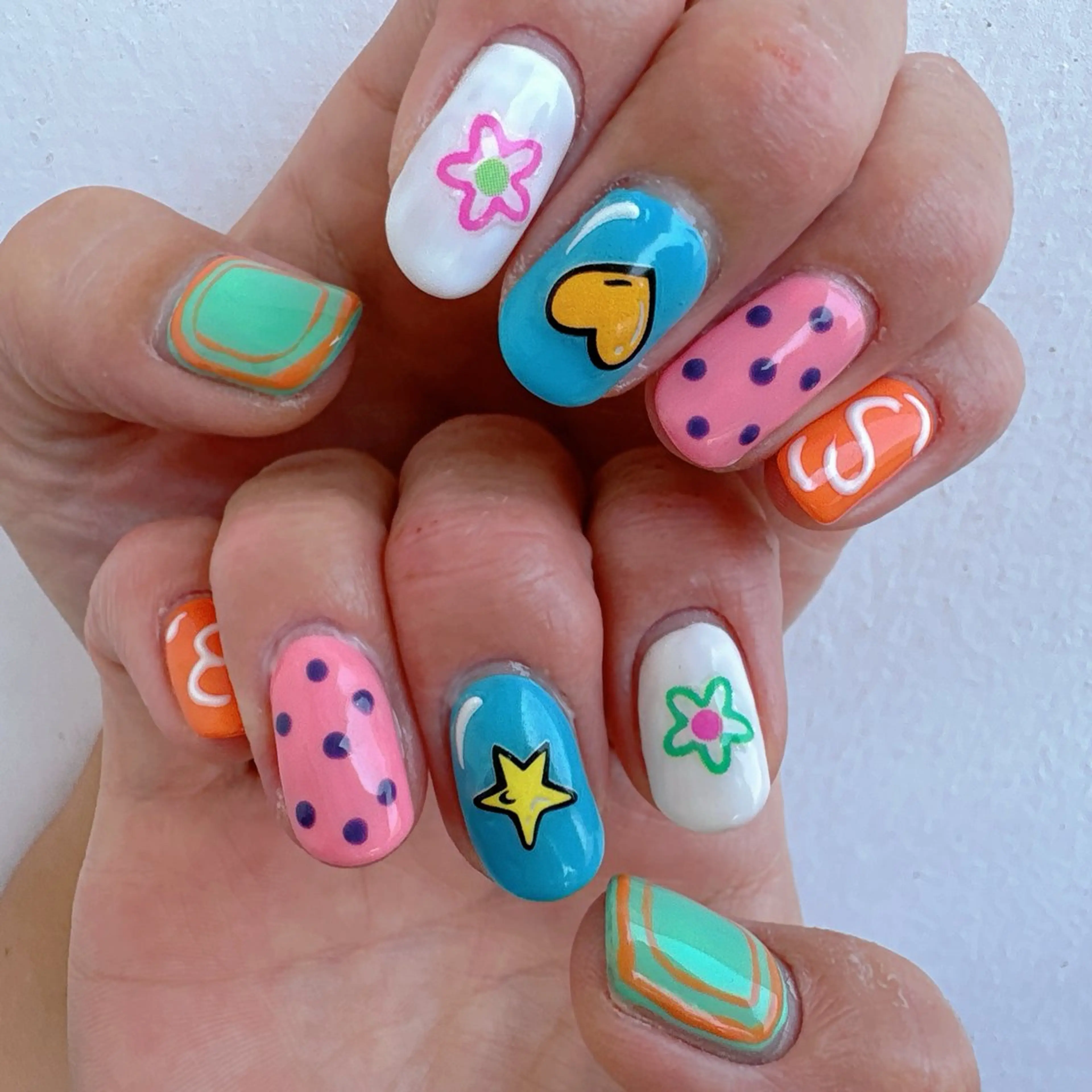 ネイル ネイル スゥリールのネイルデザイン