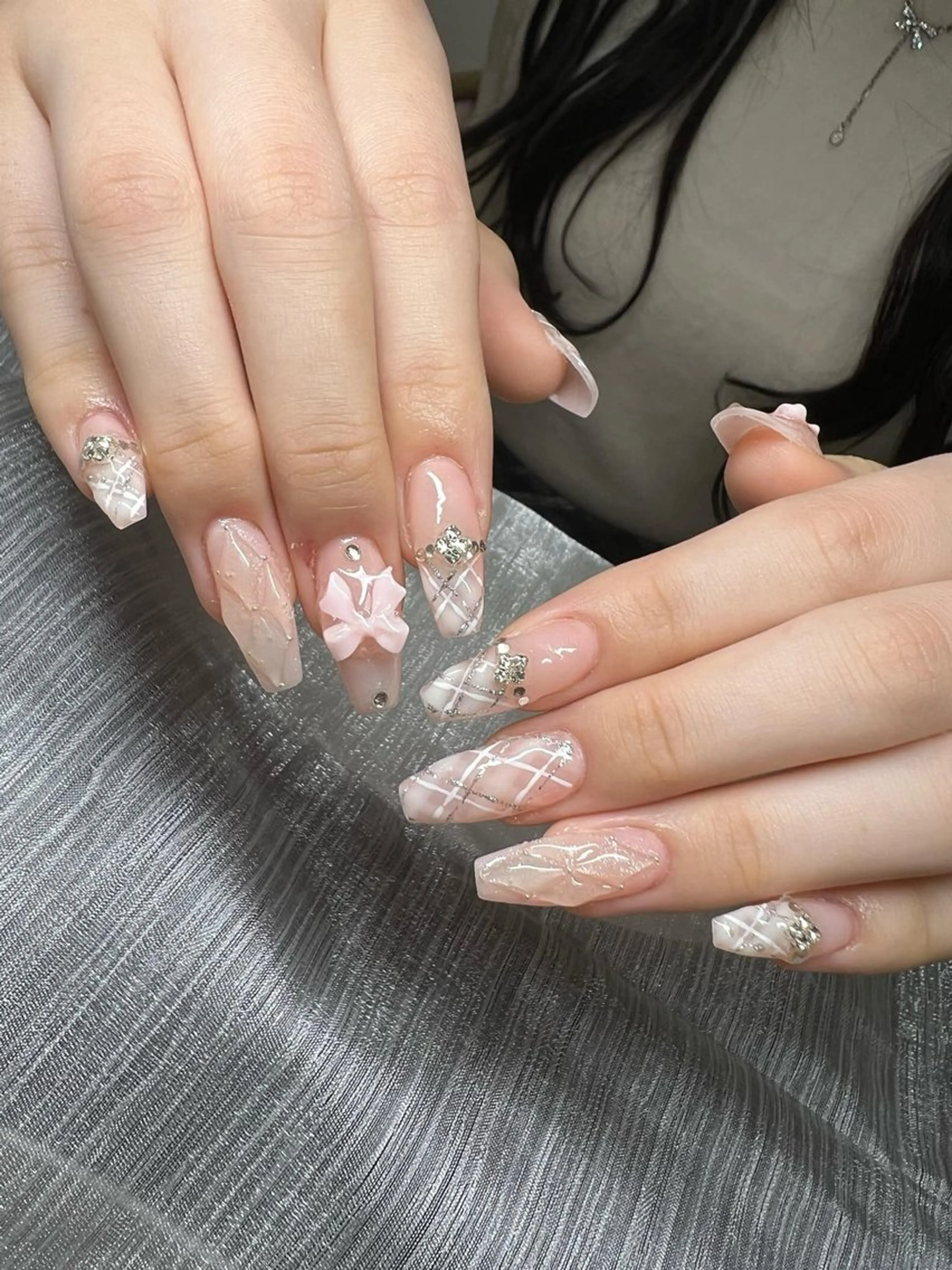 ネイル オーロラネイル チークネイル 長さ出し フットネイル フレンチネイル Lee Nails チップ長さだし専門店のネイルデザイン