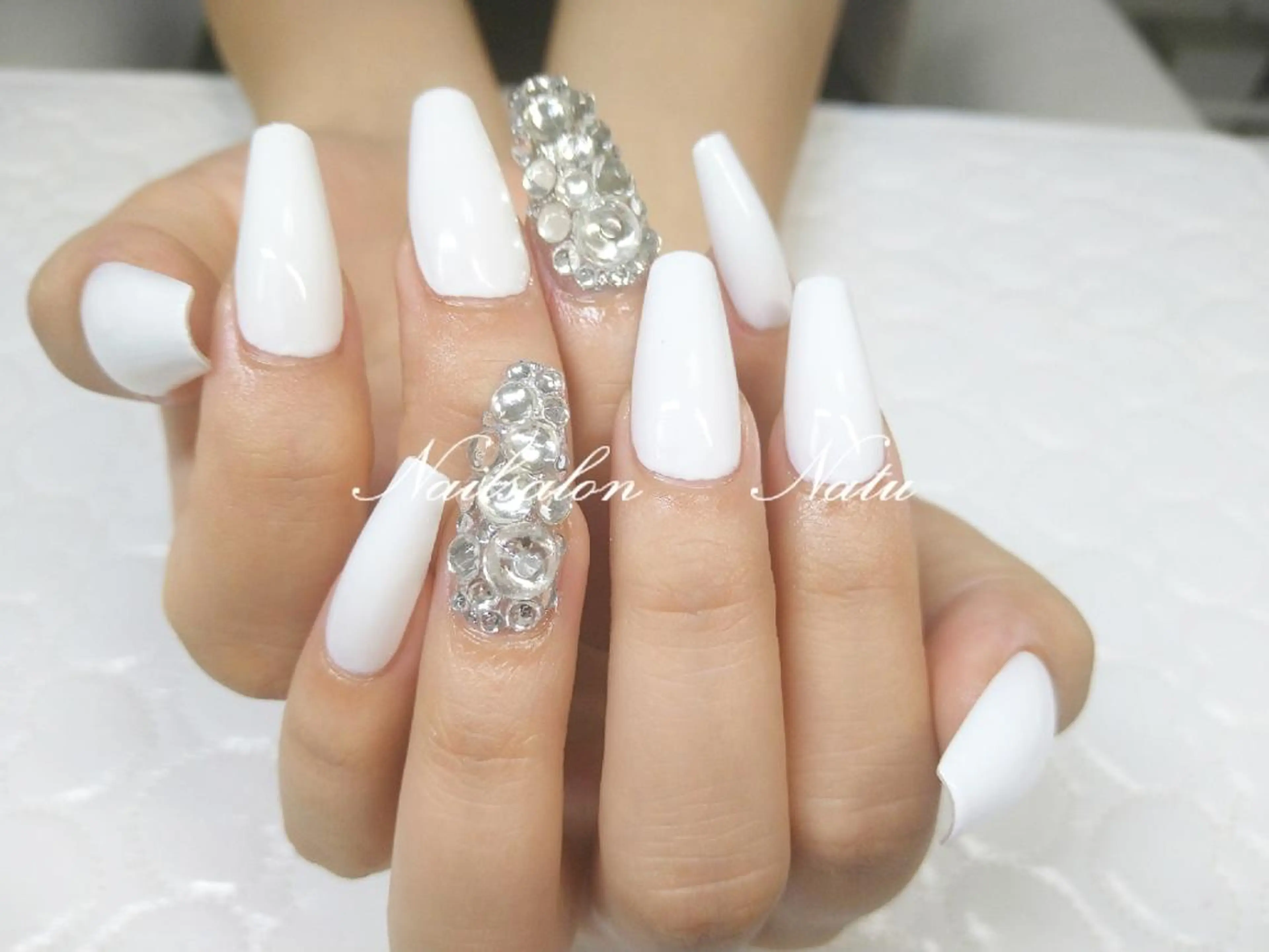 ネイル 長さ出し ハンドネイル nailsalon　 Natuのネイルデザイン