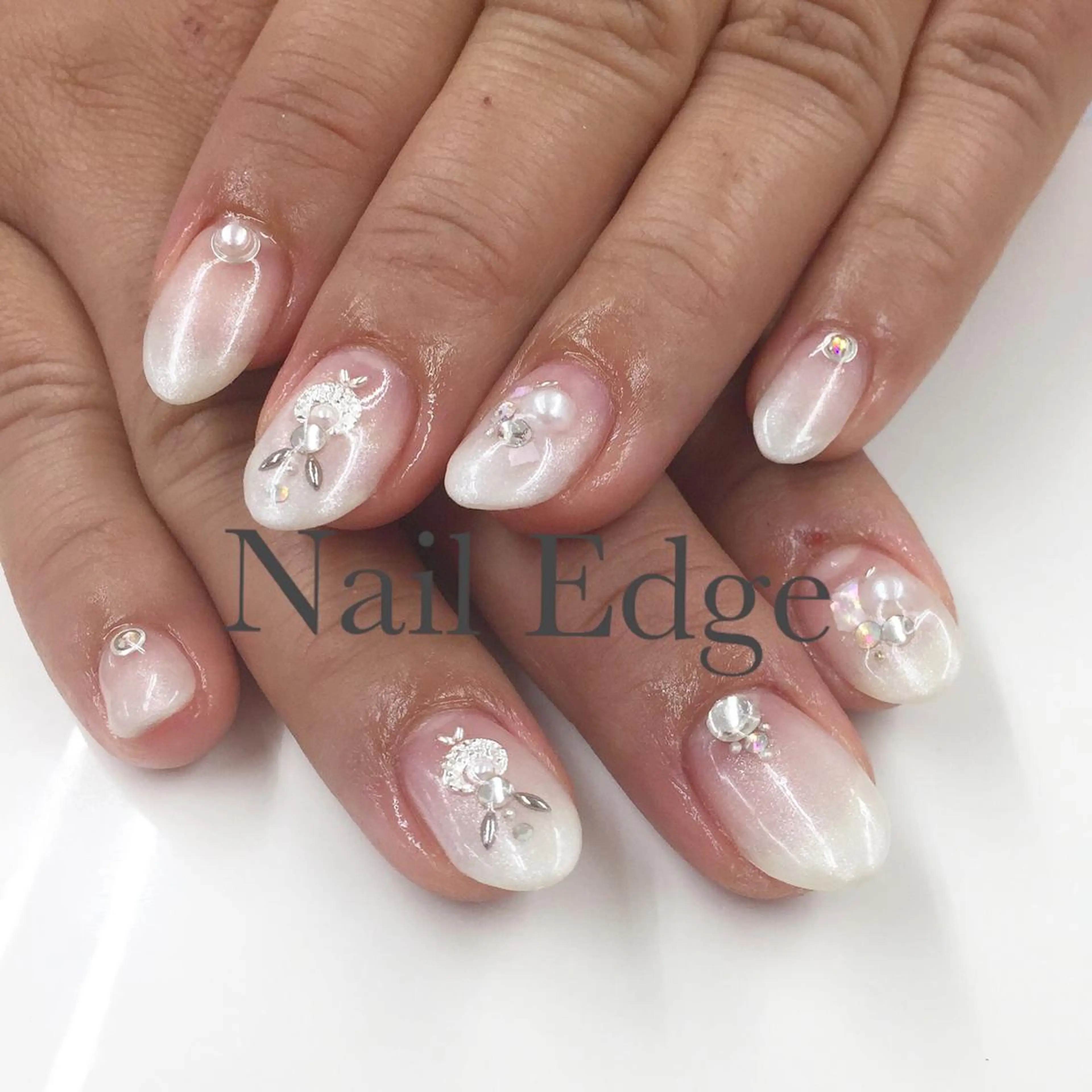 ネイル マツエク・マツパ Nail Edgeのネイルデザイン