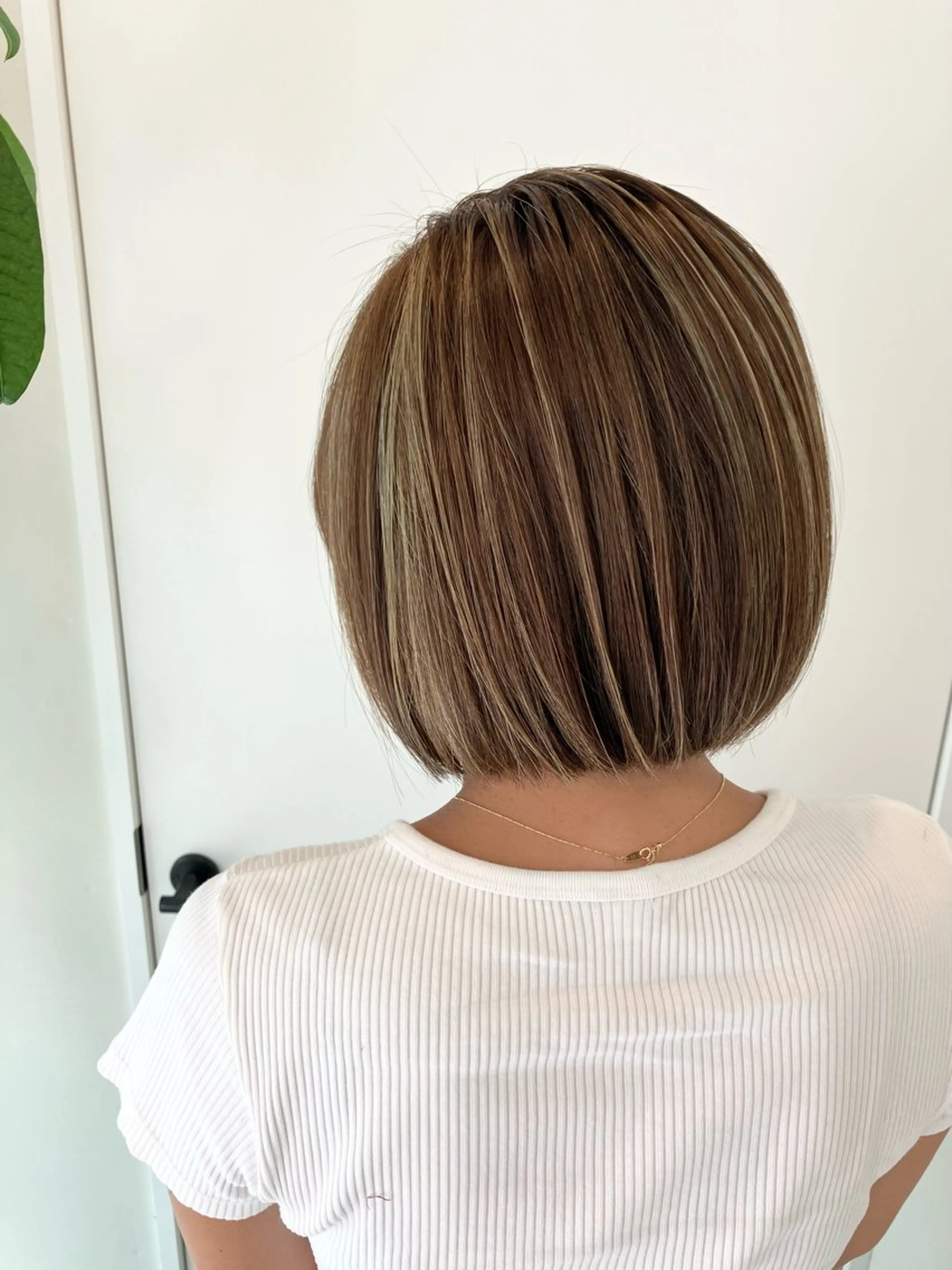 ショート カラー ショートボブ ベージュカラー ハイライトカラー ボブ ハイライト Hair&Make Nahoのマツエク・マツパデザイン