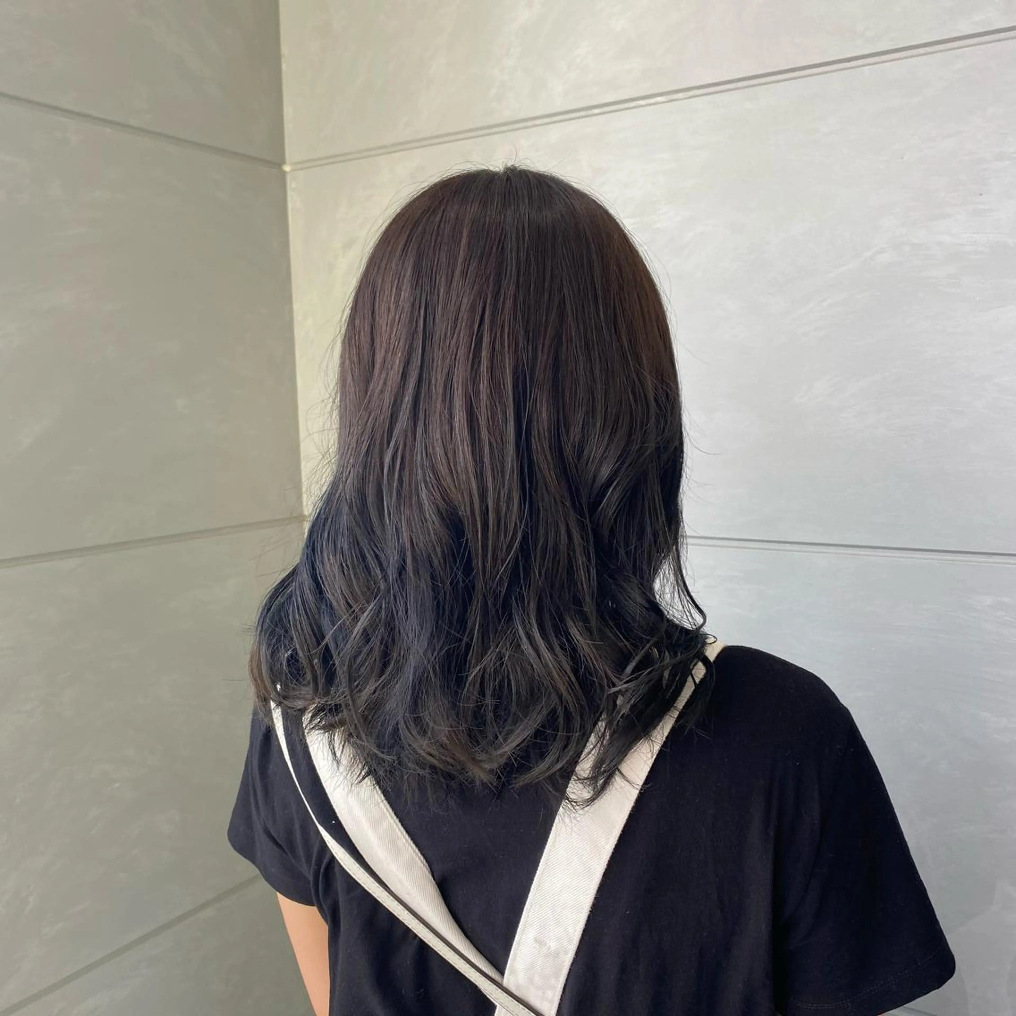 セミロング カラー ヘアカラー 天池 結衣のヘアスタイル