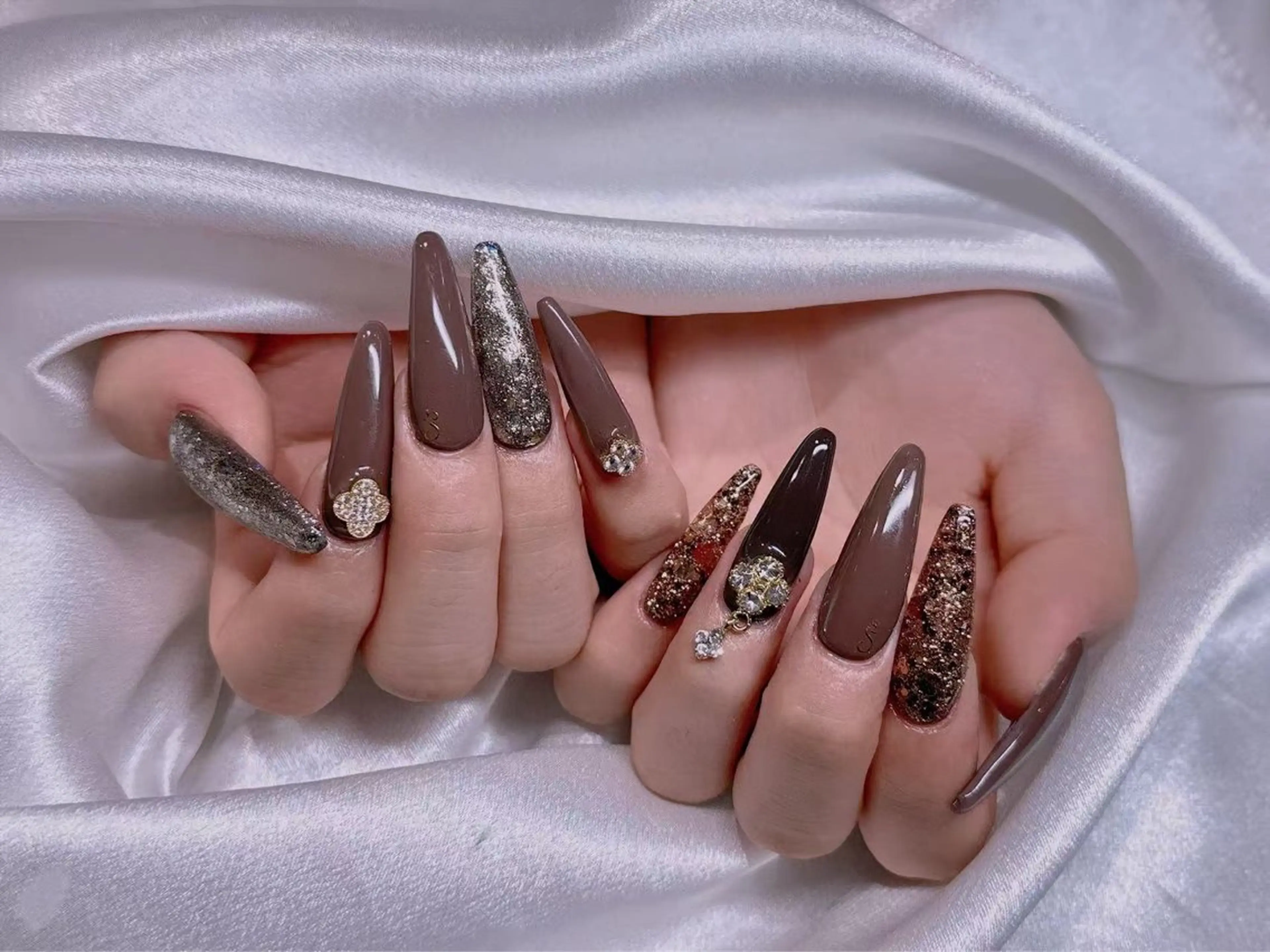 ネイル 長さ出し専門店 RIRIのネイルデザイン