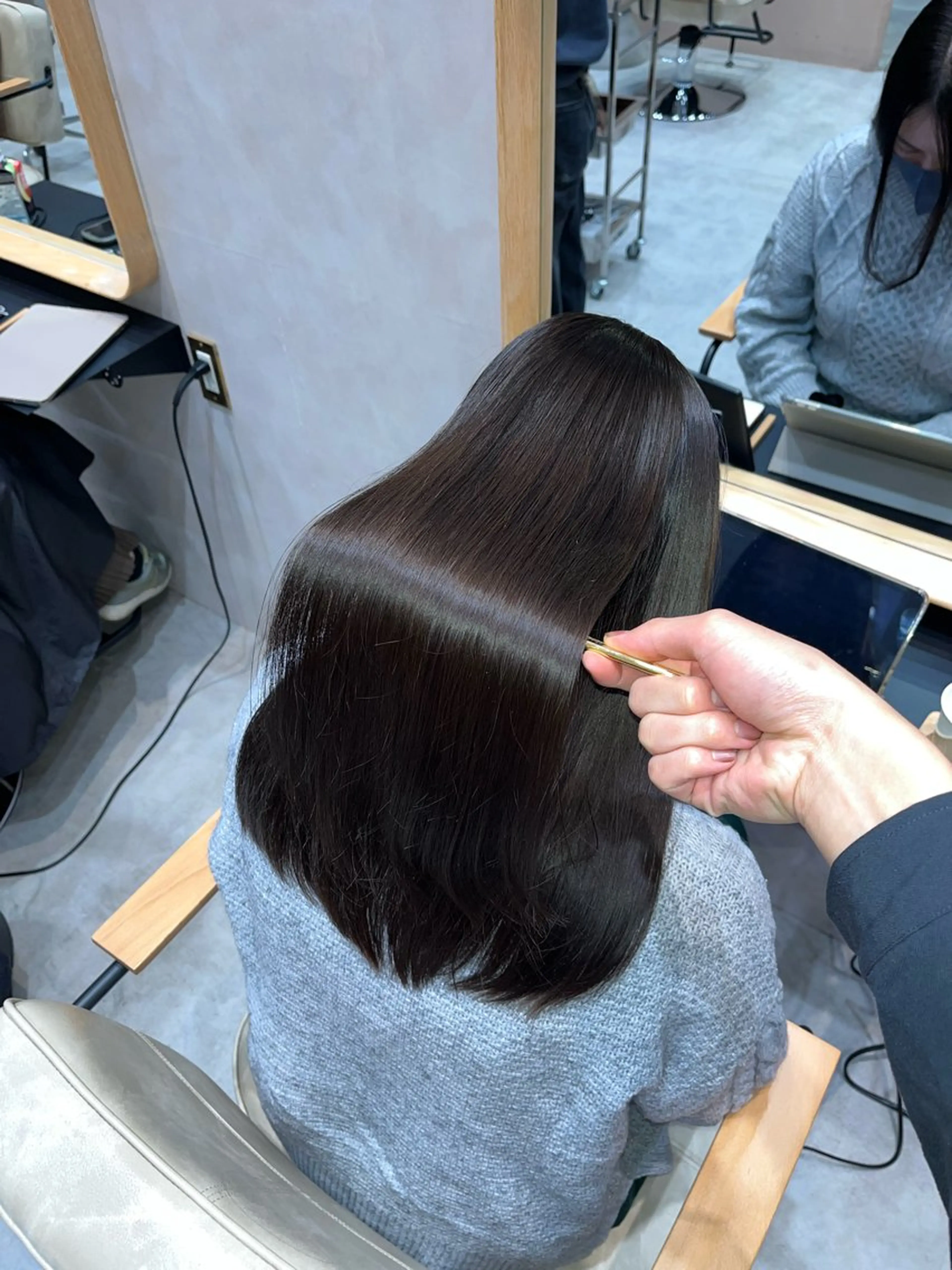 ミディアム ヘアカラー トリートメント 髪質改善/艶髪特化 /透明感✨️こうめいのヘアスタイル