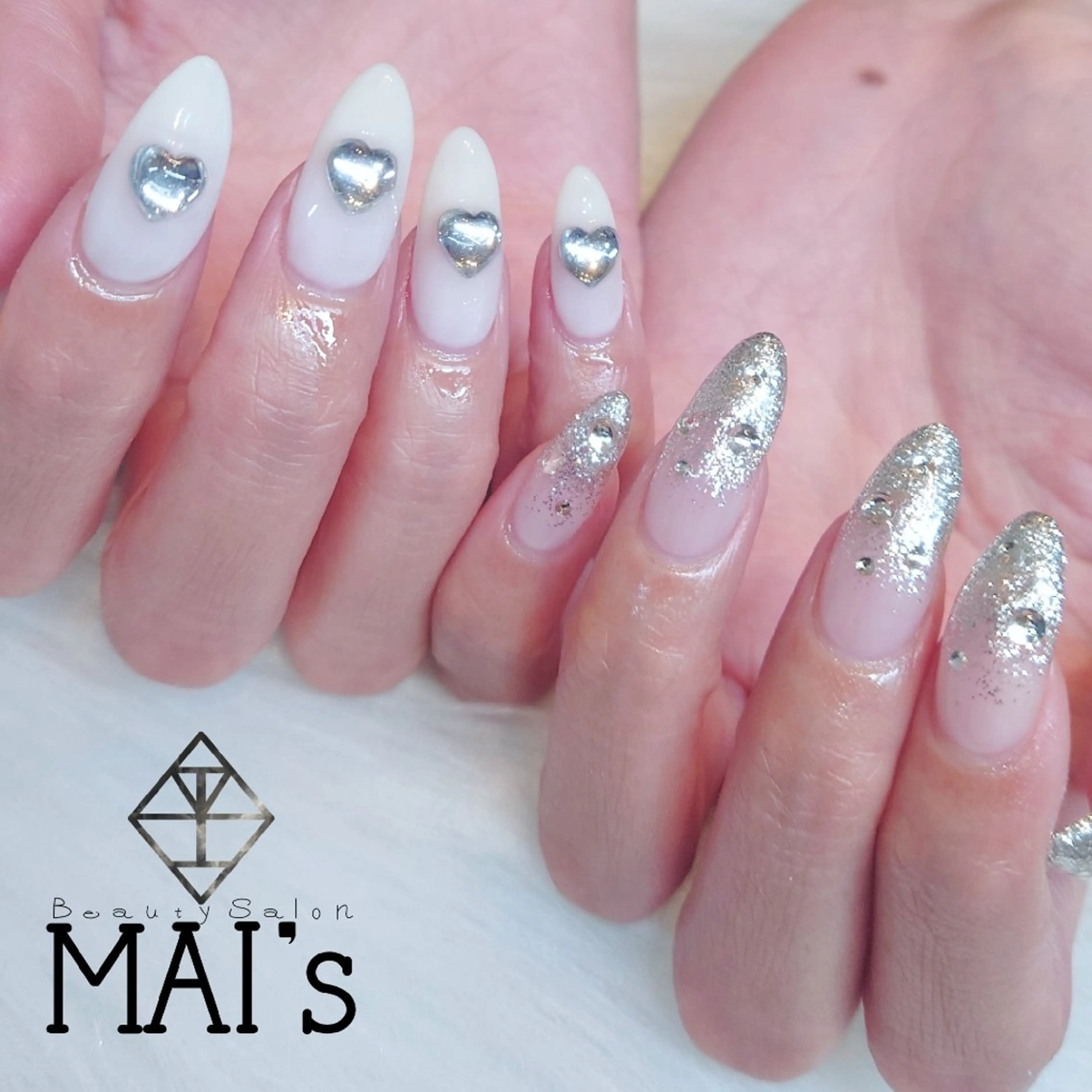 ネイル キラキラネイル シンプルネイル ハンドネイル ネイリスト Erinaのネイルデザイン