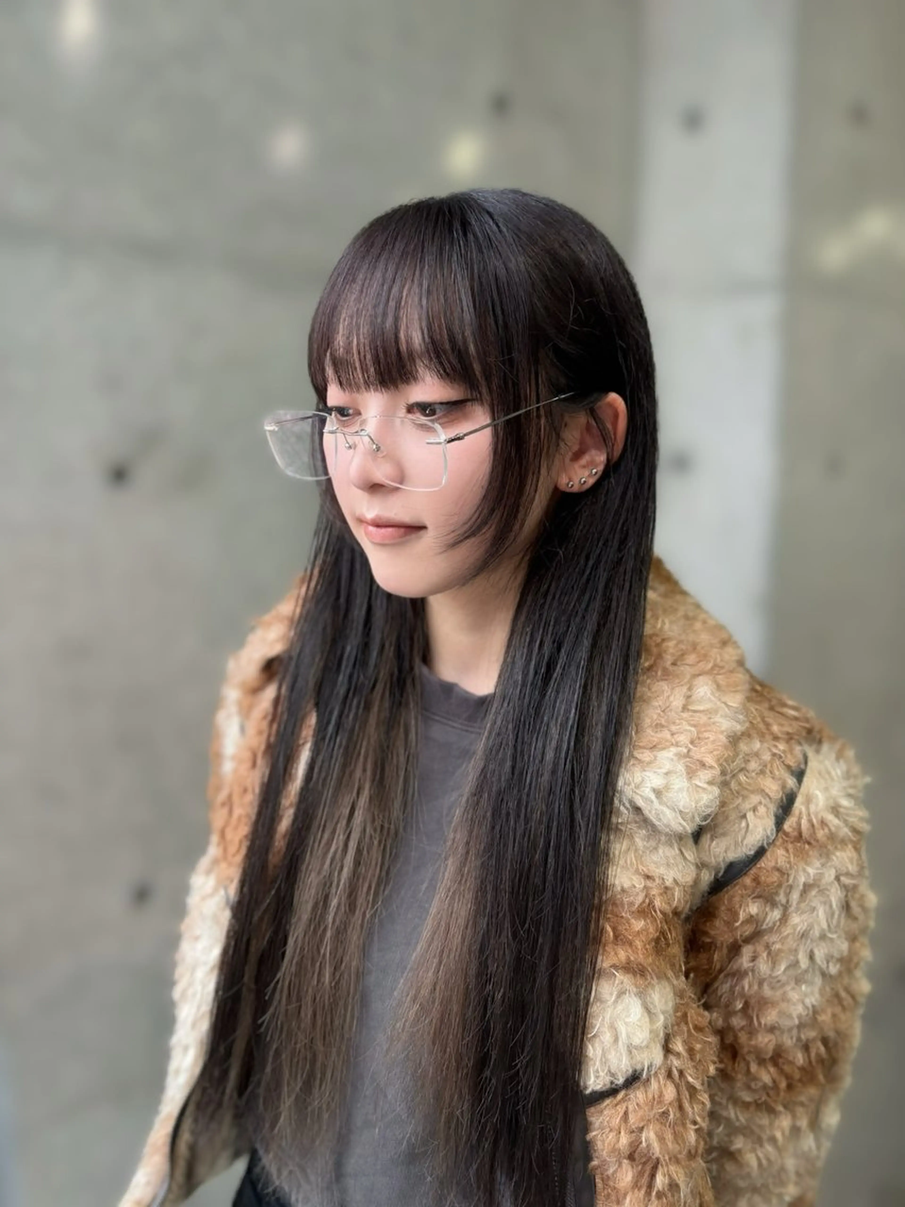 ロング 顔周りカット ウルフカット カット ヘアカラー トリートメント 韓国ヘア🤍 慎之介のヘアスタイル