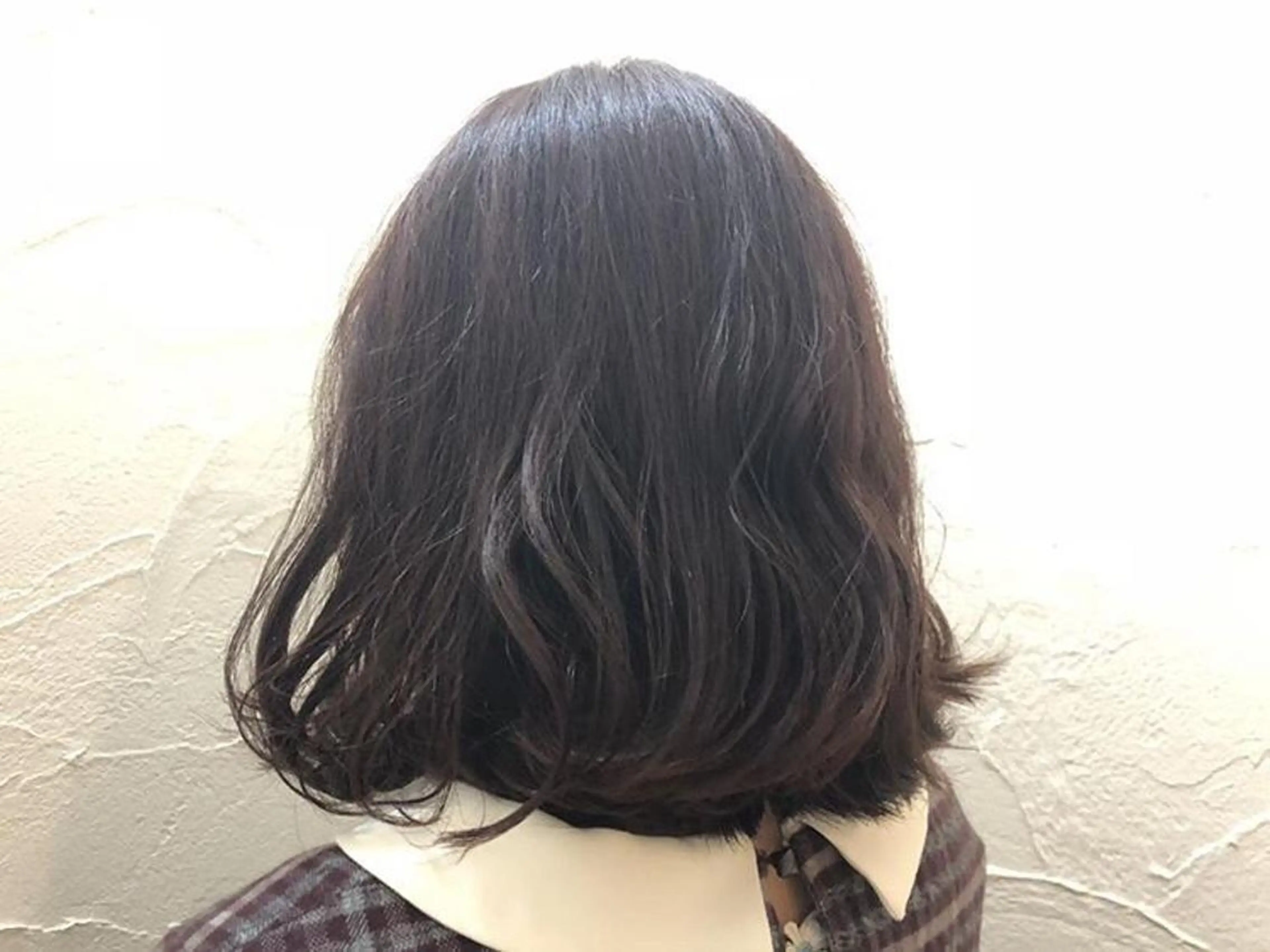 カラー 柴田 日菜子のヘアスタイル