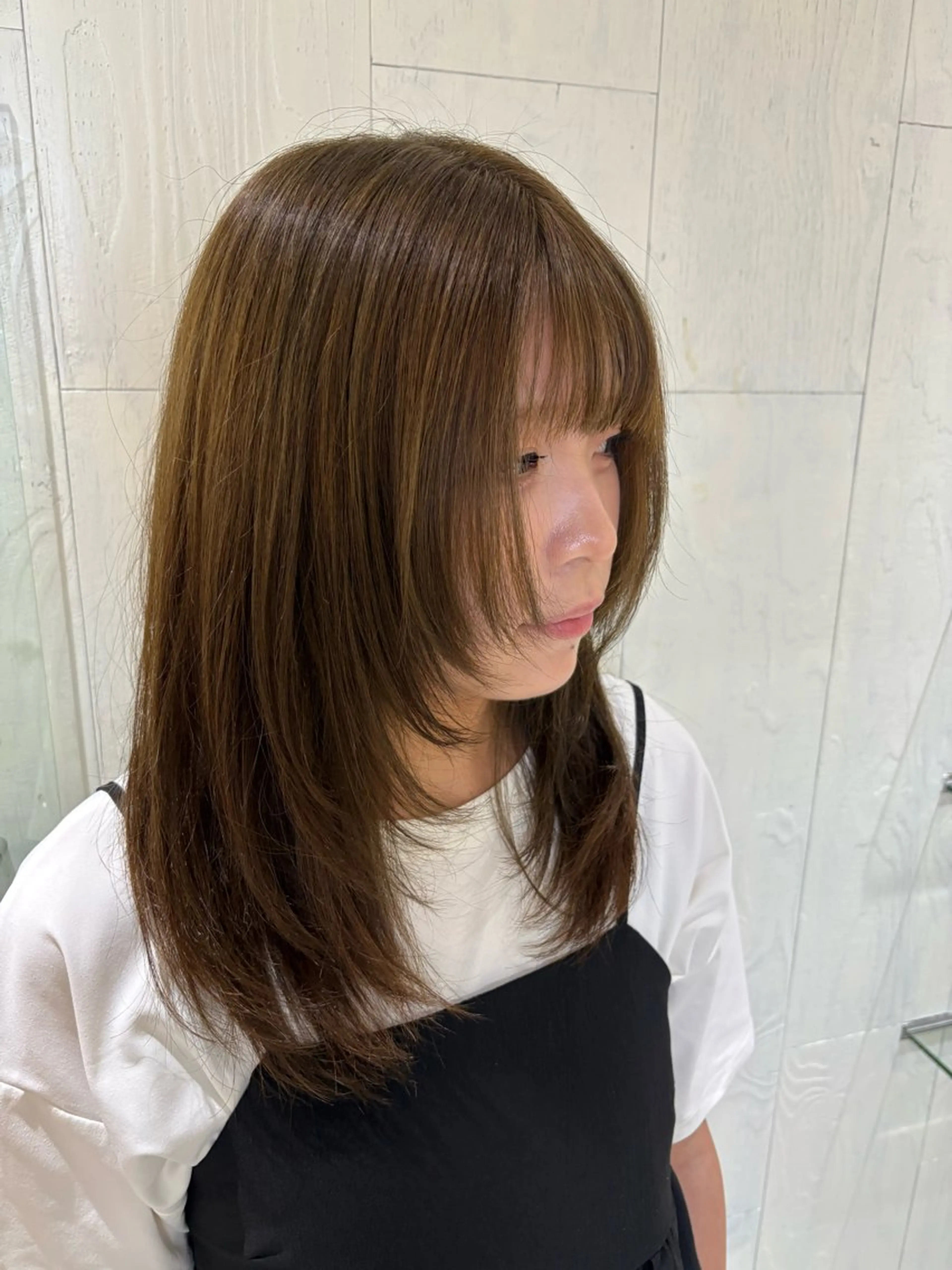 ミディアム カラー 透明感カラー グレージュ オリーブグレージュ オリーブグレー オレンジ カット ヘアカラー ブリーチなしWカラー レイヤー/Rickyのヘアスタイル