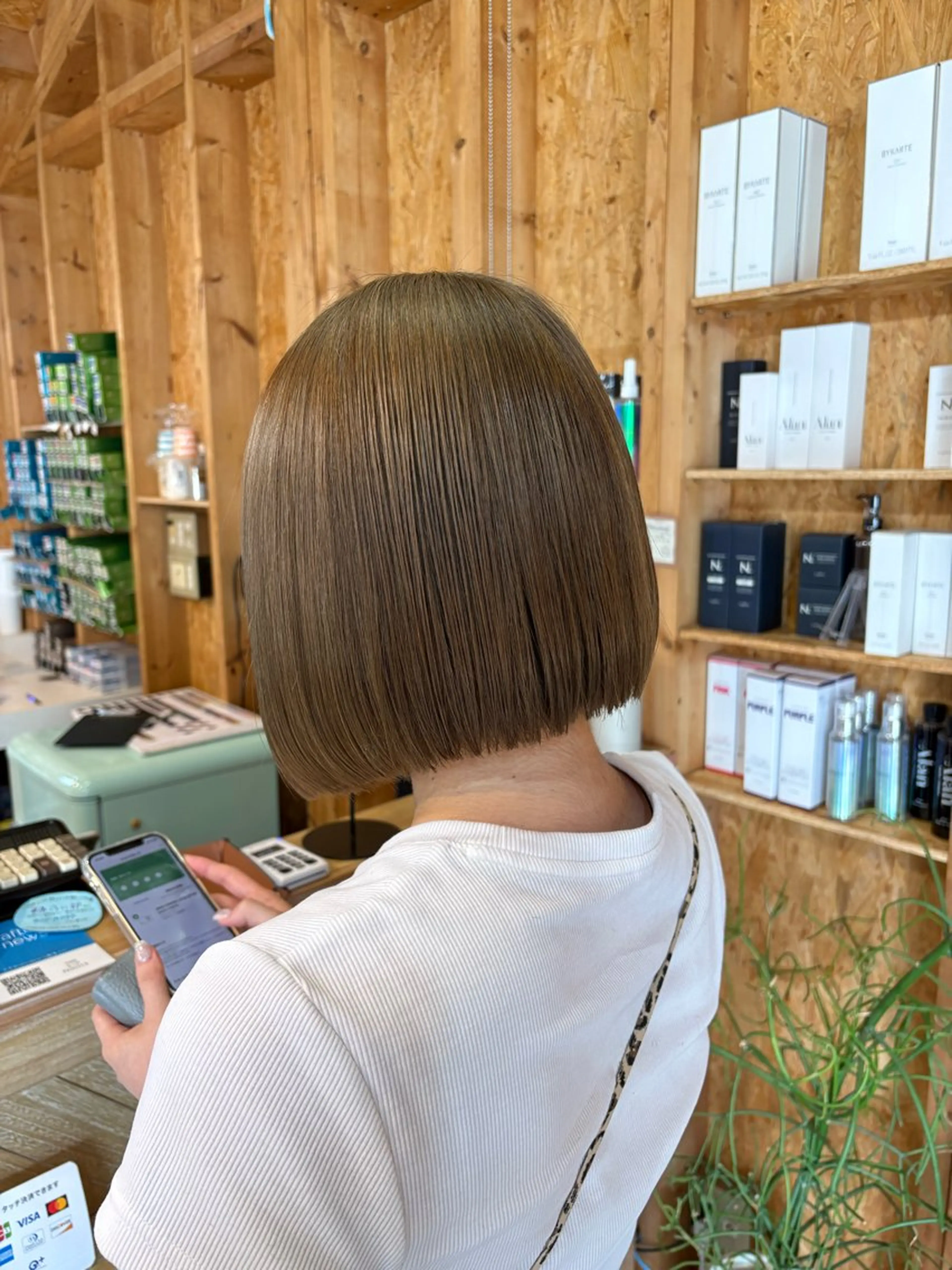 カラー ベージュカラー オリーブベージュ ヘアカラー トリートメント まろみ暖色×ボブ ×chia🕯のヘアスタイル