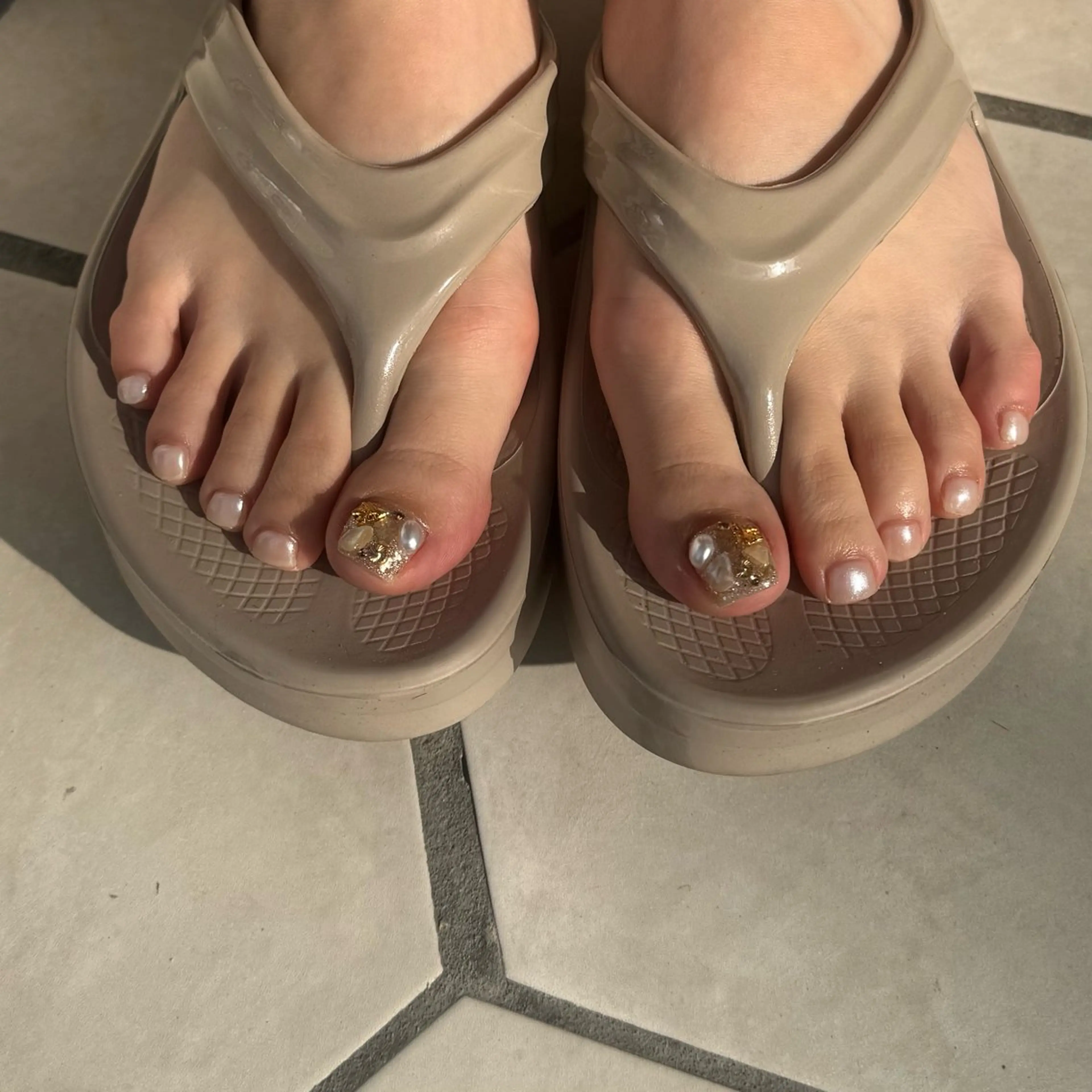 ネイル フットネイル Rommy Arisaのネイルデザイン