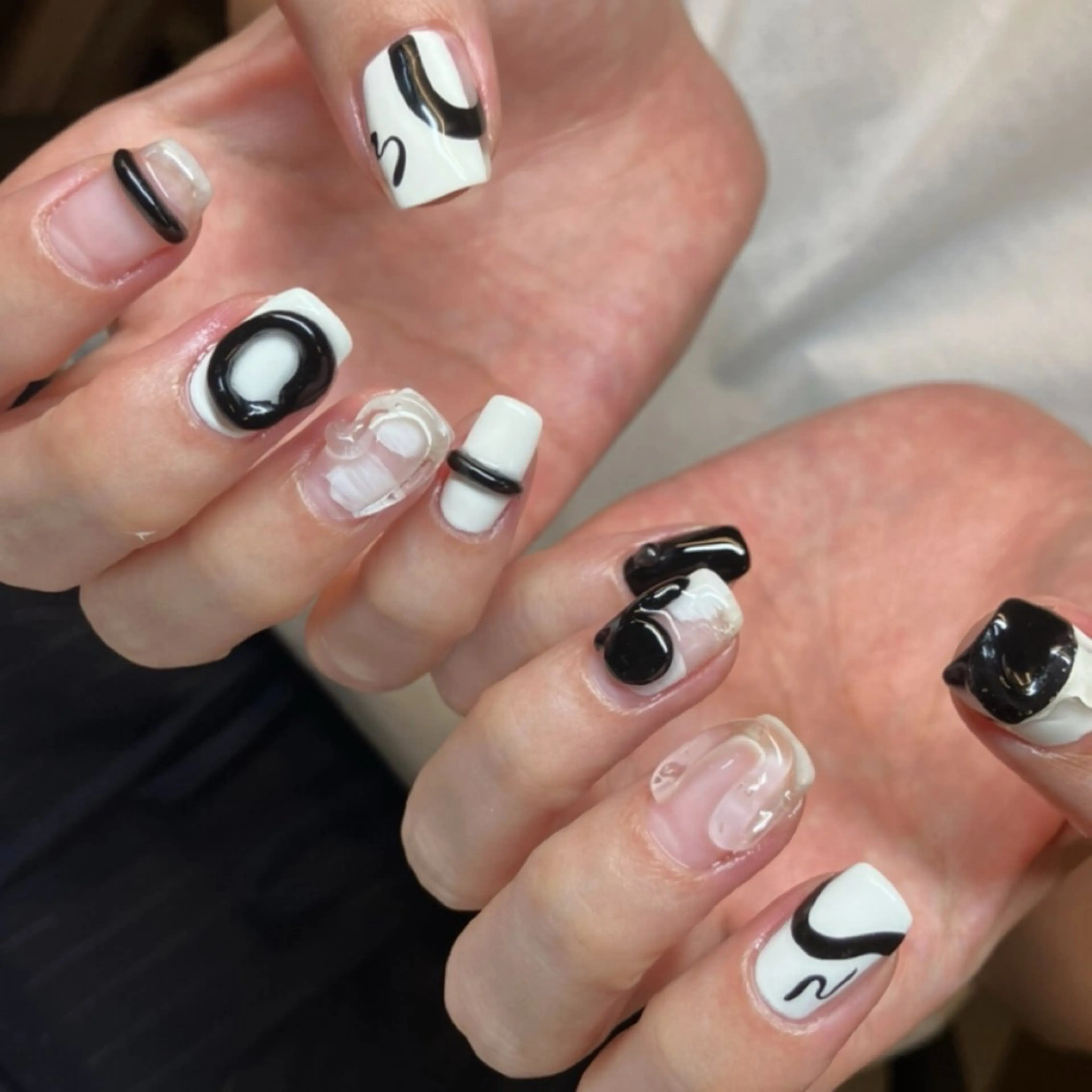 ミディアム Still me 初台のネイルデザイン