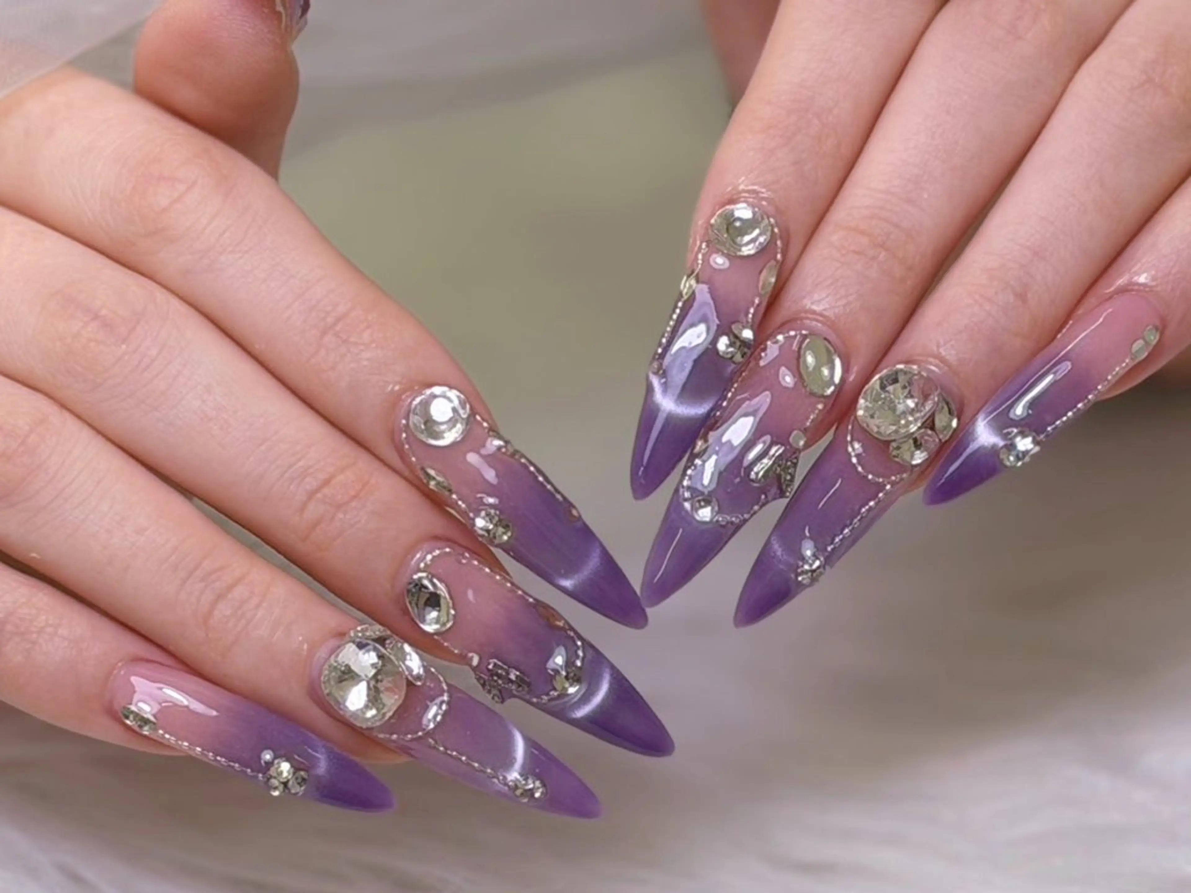 ネイル lucky nail 歌舞伎町のネイルデザイン