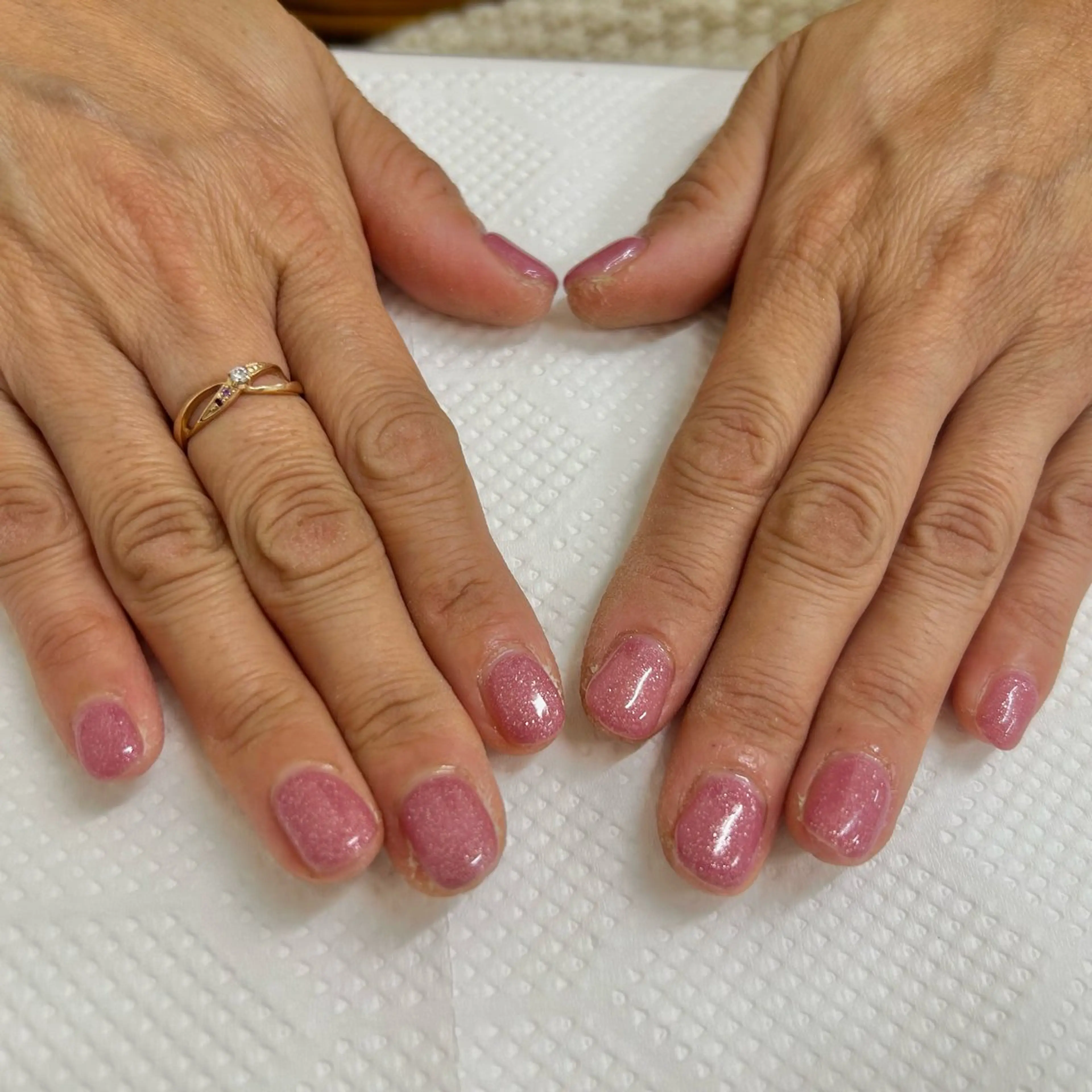 ネイル キラキラネイル ラメ(グリッター) ワンカラーネイル ピンク ハンドネイル 片倉 愛美のネイルデザイン