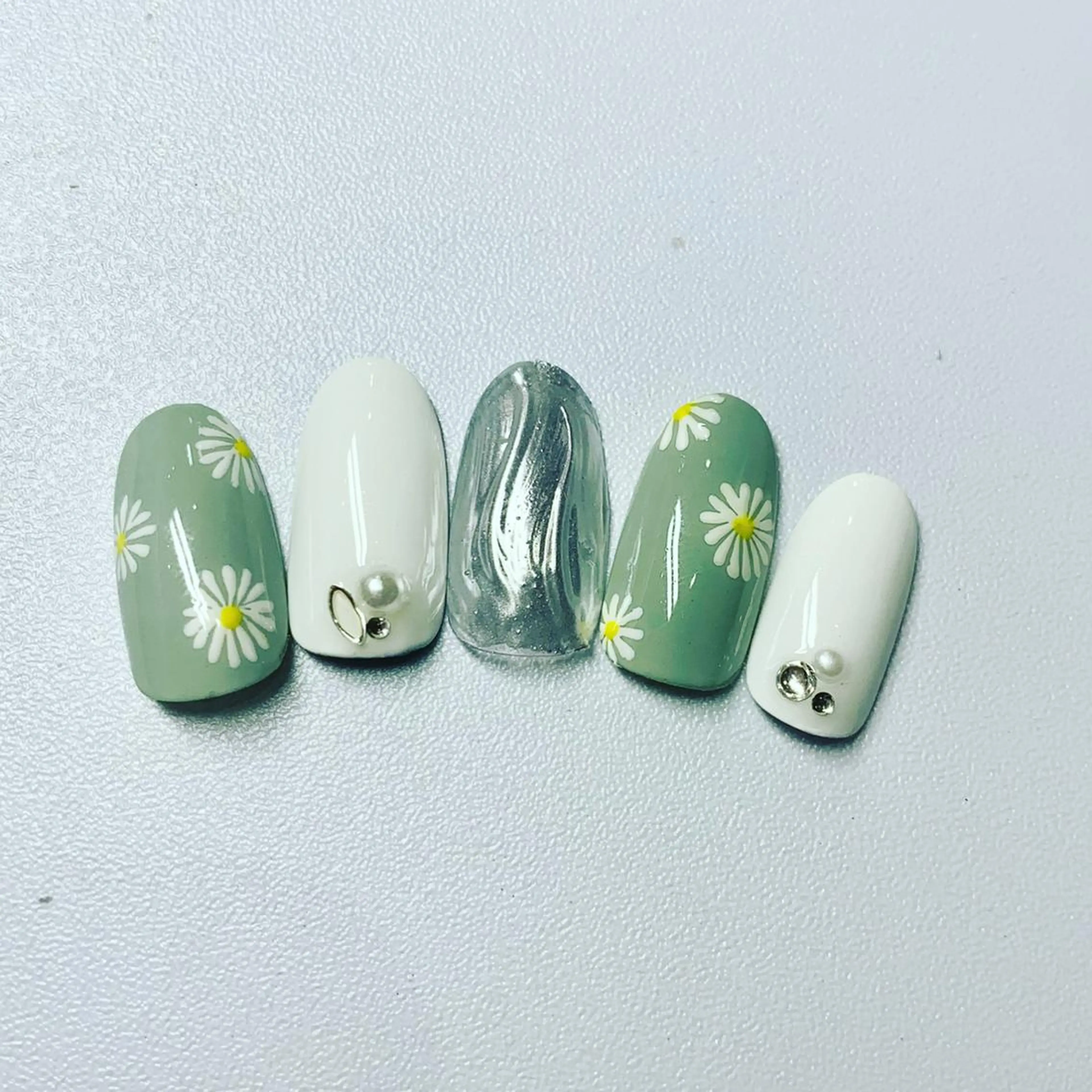 ネイル デザイン可愛いサロン new moonのネイルデザイン