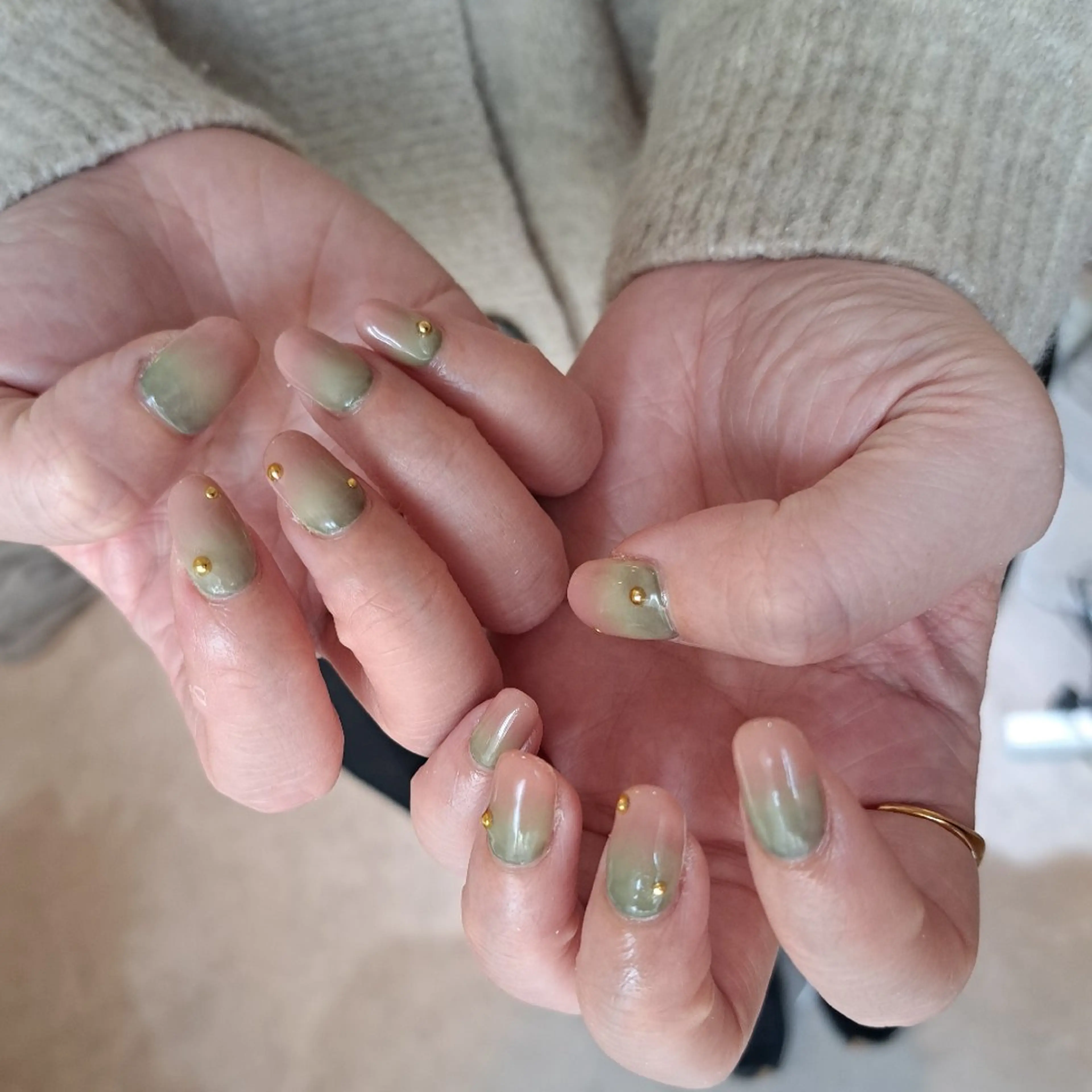 ネイル アートネイル ジェルネイル グラデーション 持ち込み 春ネイル ハンドネイル Nail mood デザイン持ち込みokのネイルデザイン