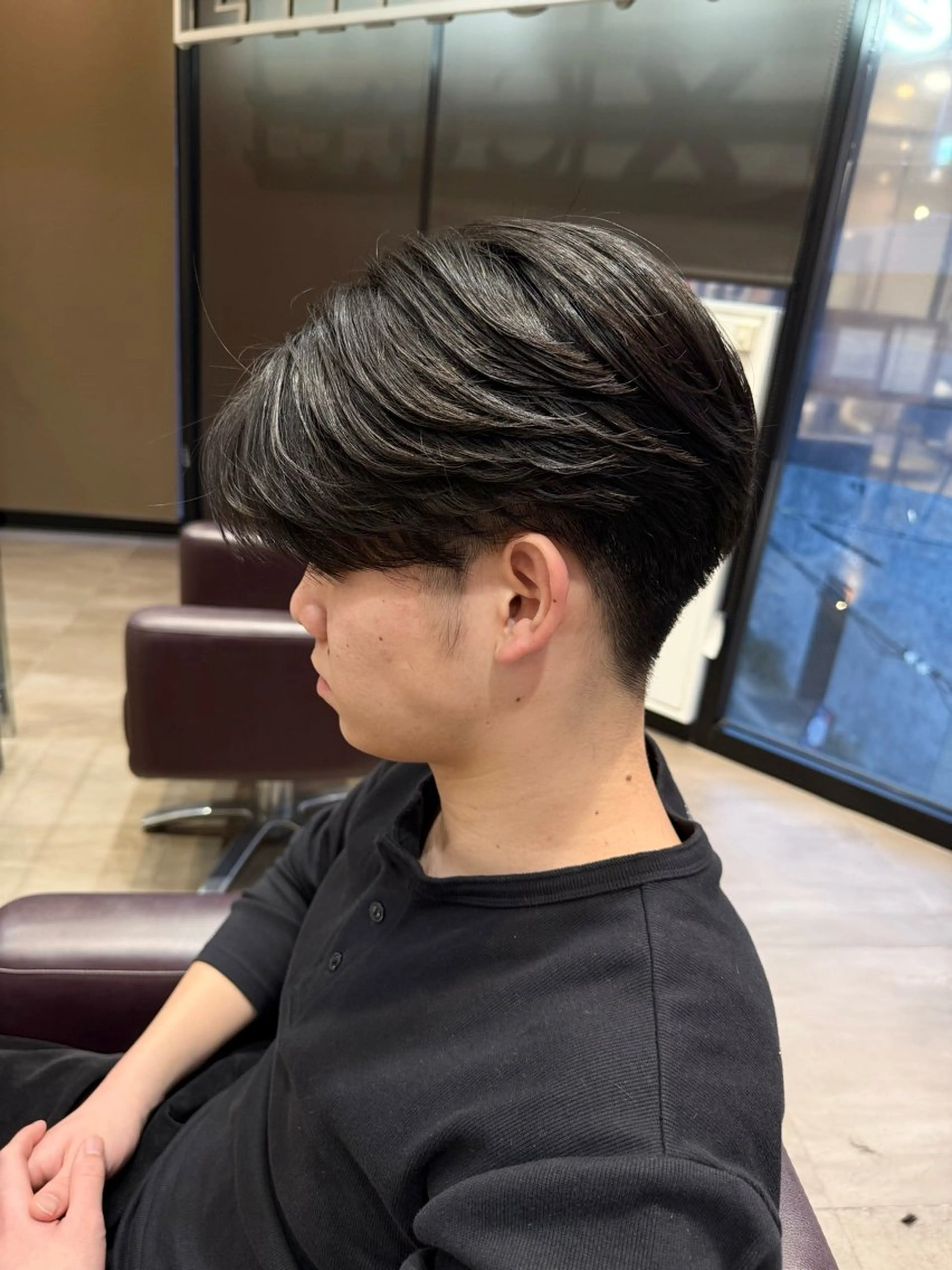 メンズ センターパート 刈り上げ Ayaka/天王寺 /ハイトーン/透明感のヘアスタイル