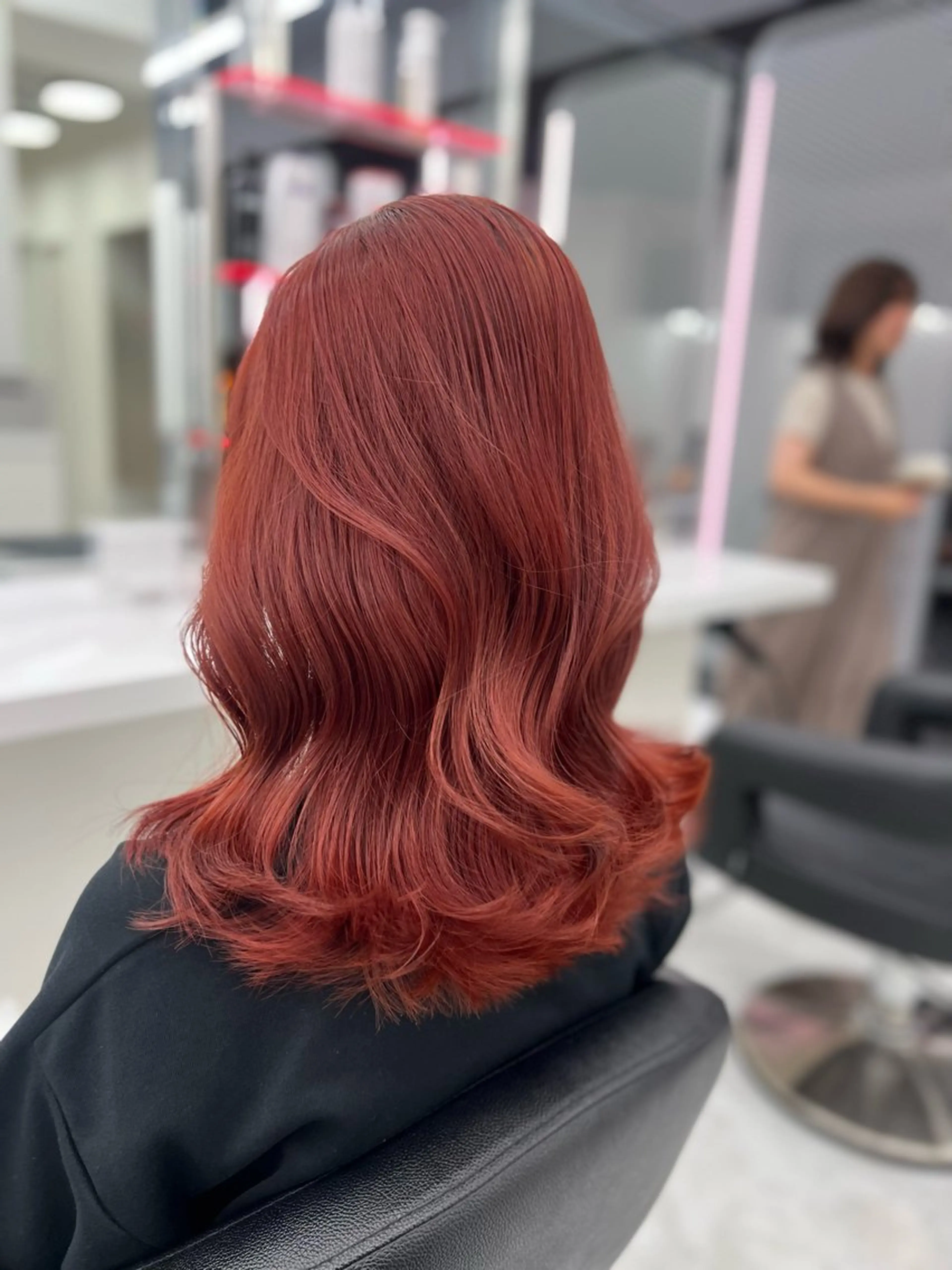 セミロング カラー 💖似合わせカラー ブリーチ💖縮毛矯正のヘアスタイル