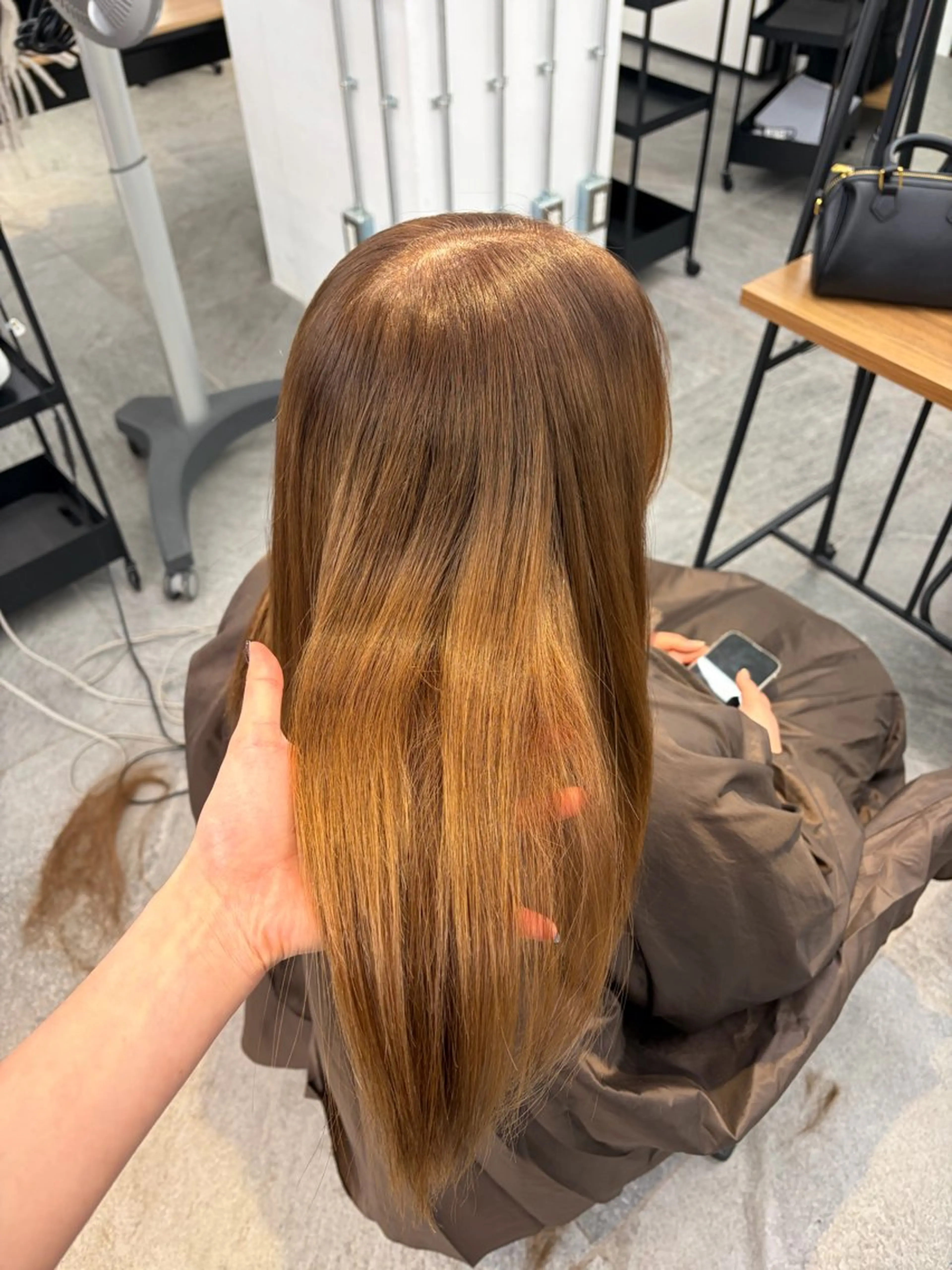 ロング カラー ブリーチ ブラウンカラー 透明感カラー ダブルカラー イルミナカラー Kurumi リトル渋谷のヘアスタイル