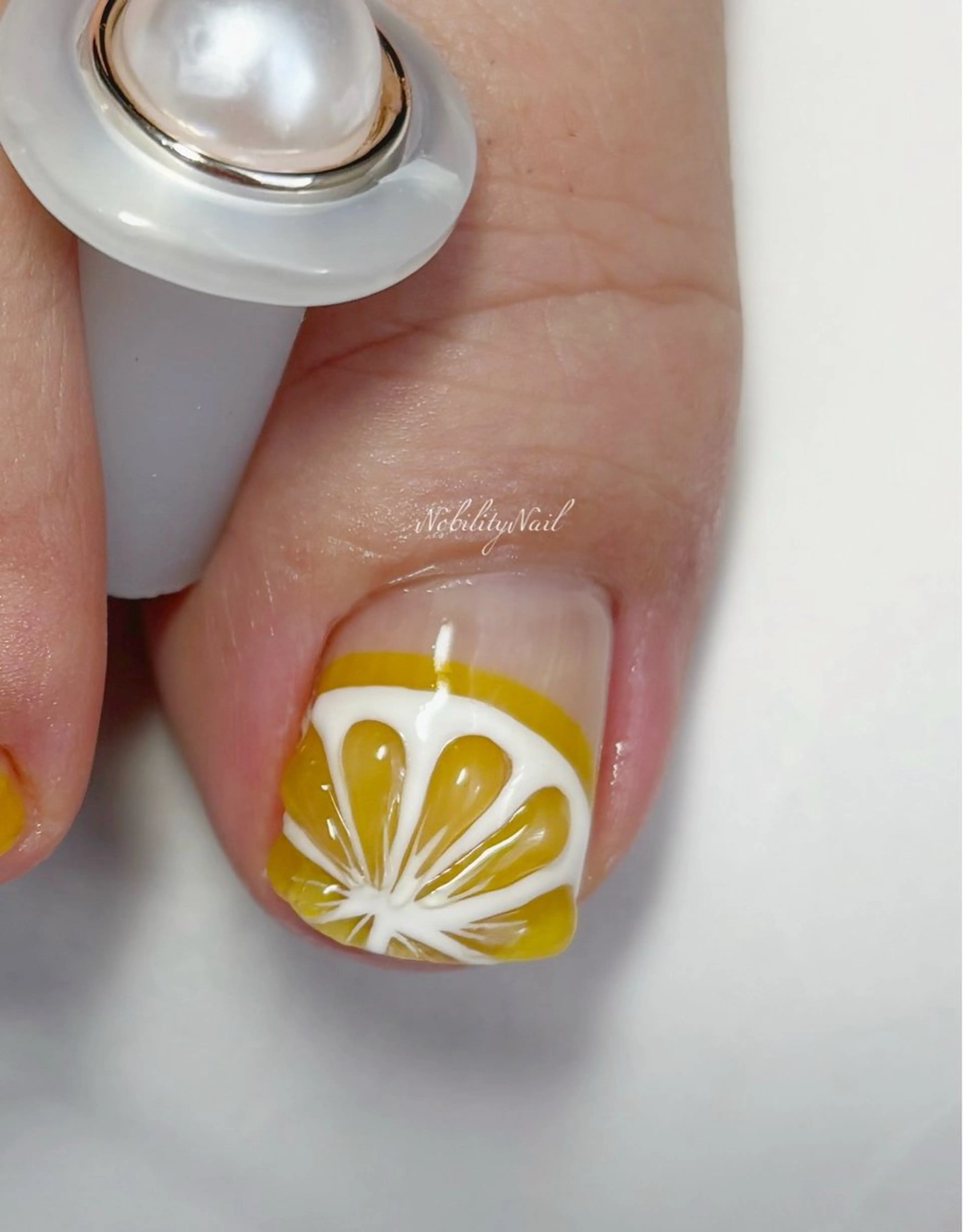 ネイル アートネイル ネイルサロンNobilityNail所属・風口 麻由子のネイルデザイン