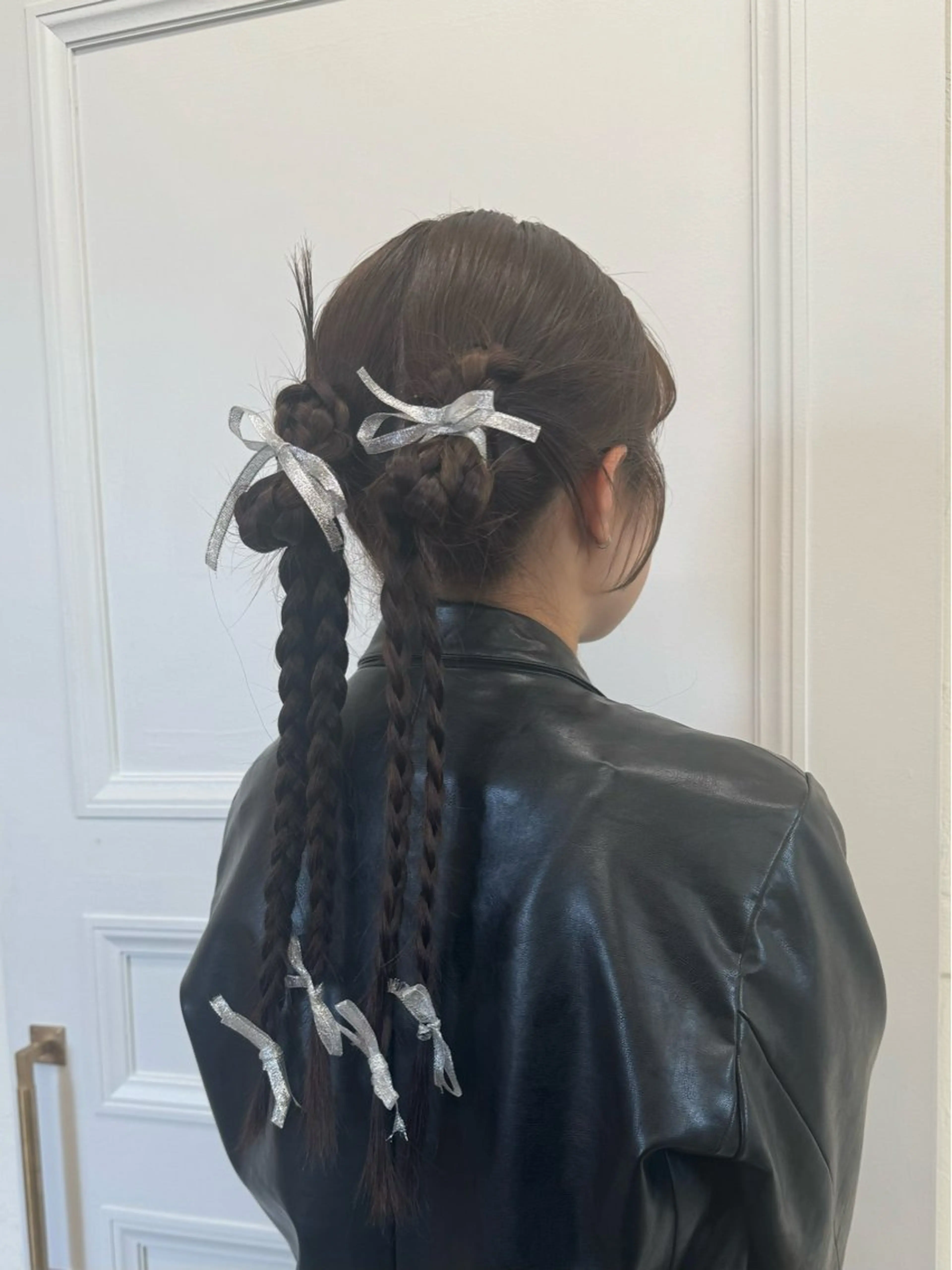 ロング ハイトーン/透明感 カラー/レイヤーのヘアスタイル