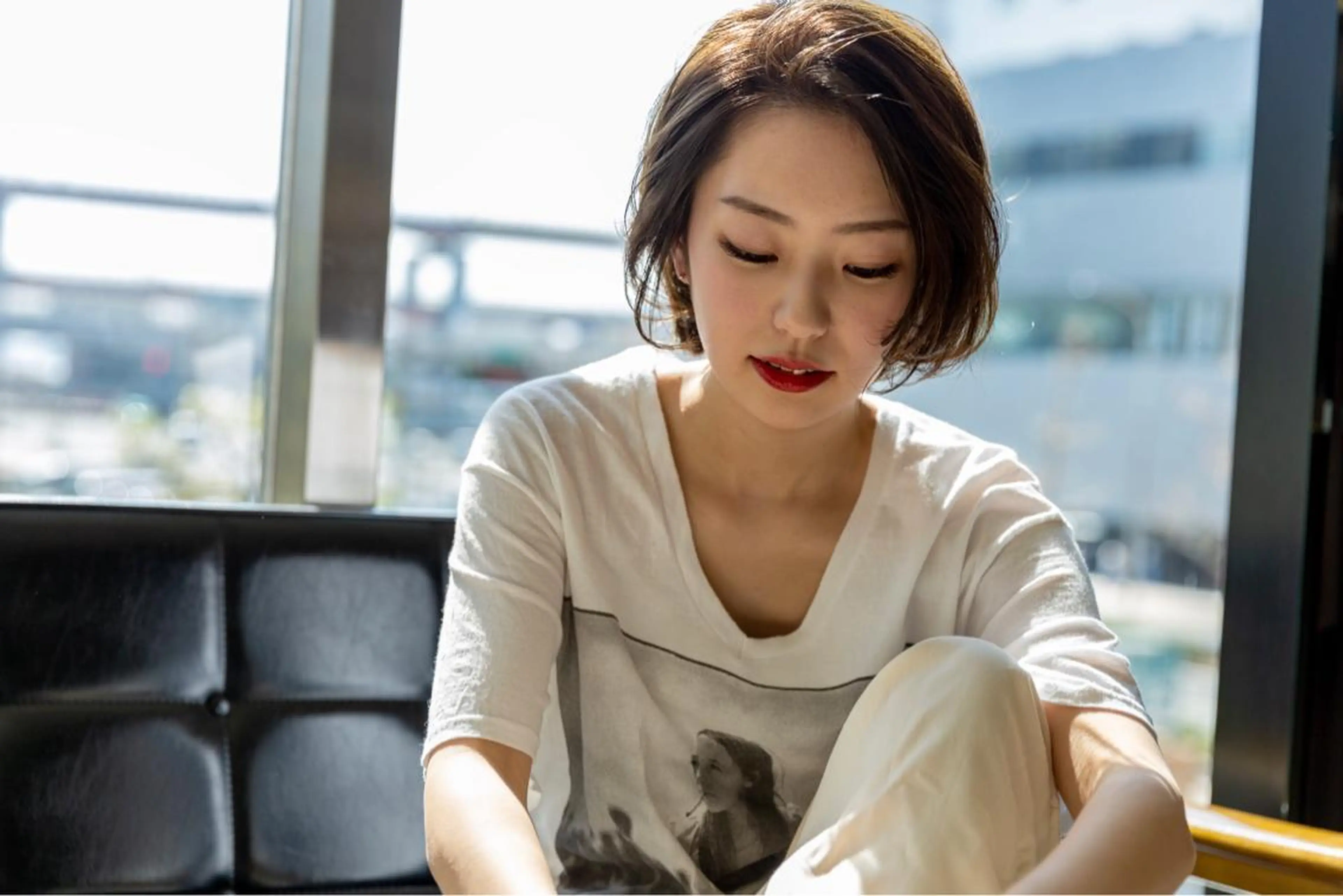 ショート カラー ツジガキ ユウスケのヘアスタイル