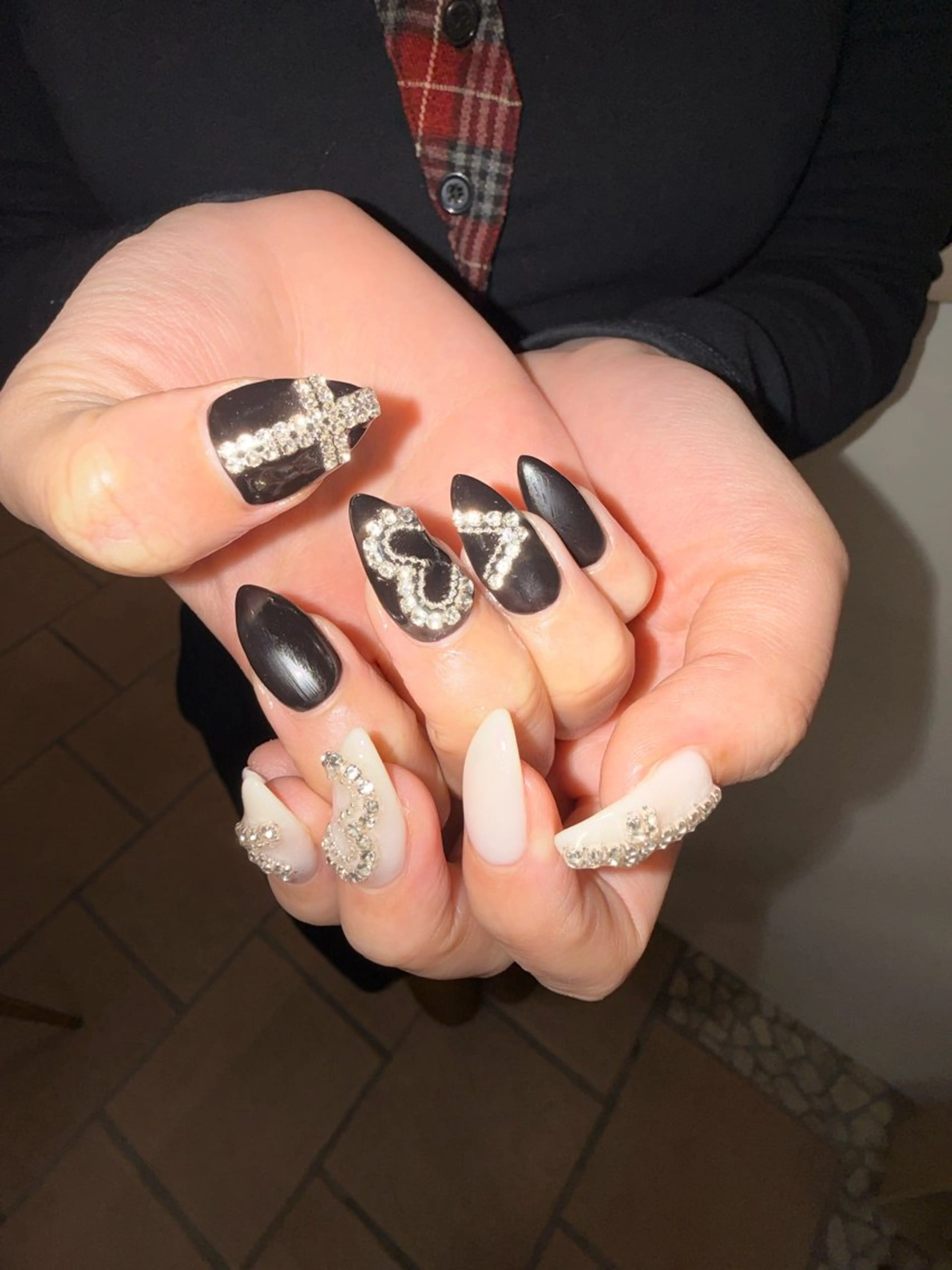 ネイル ハンドネイル 右田 里桜のネイルデザイン