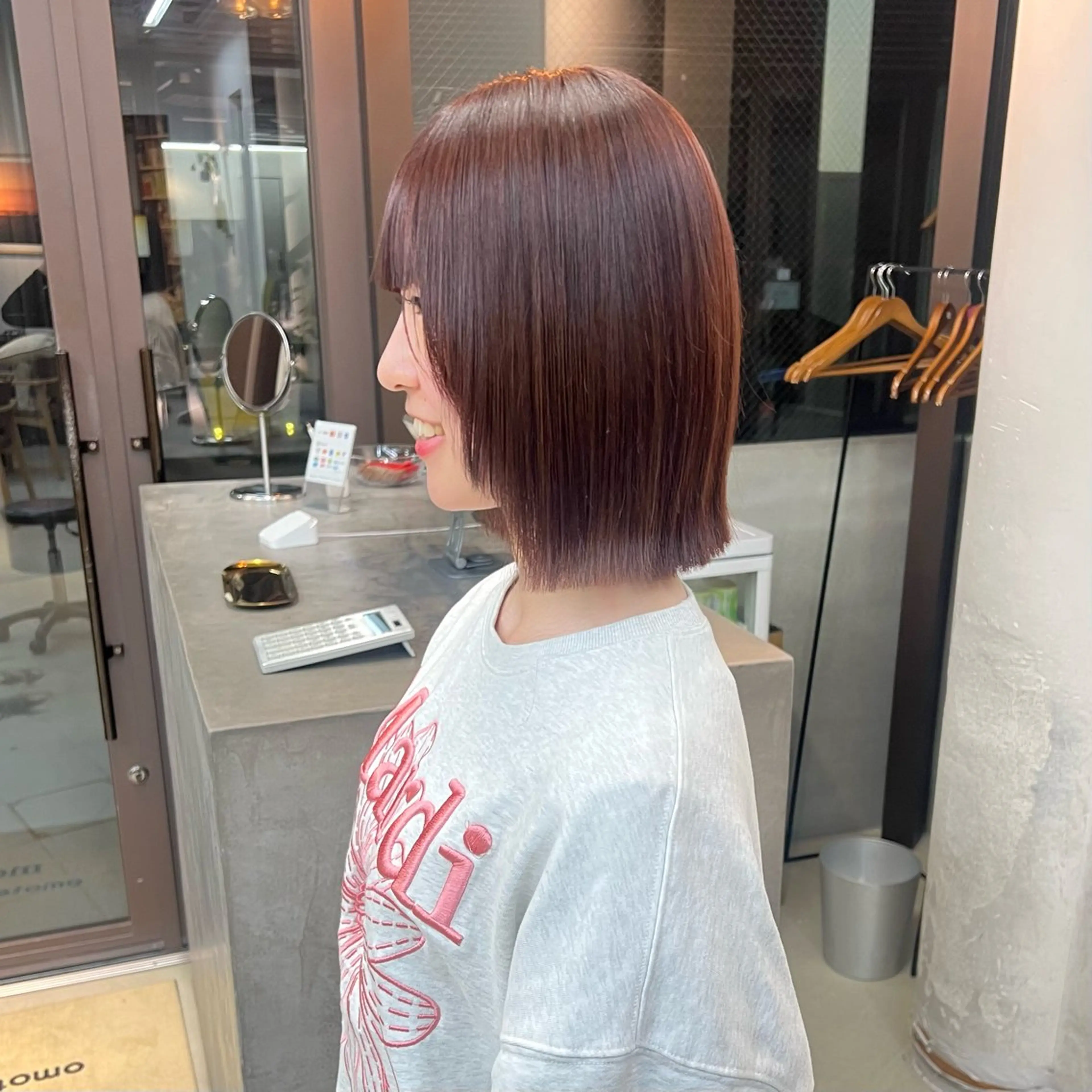 ミディアム ボブ 外ハネヘア カット ヘアカラー ボブ/メンズショート /あづき⭐️のヘアスタイル