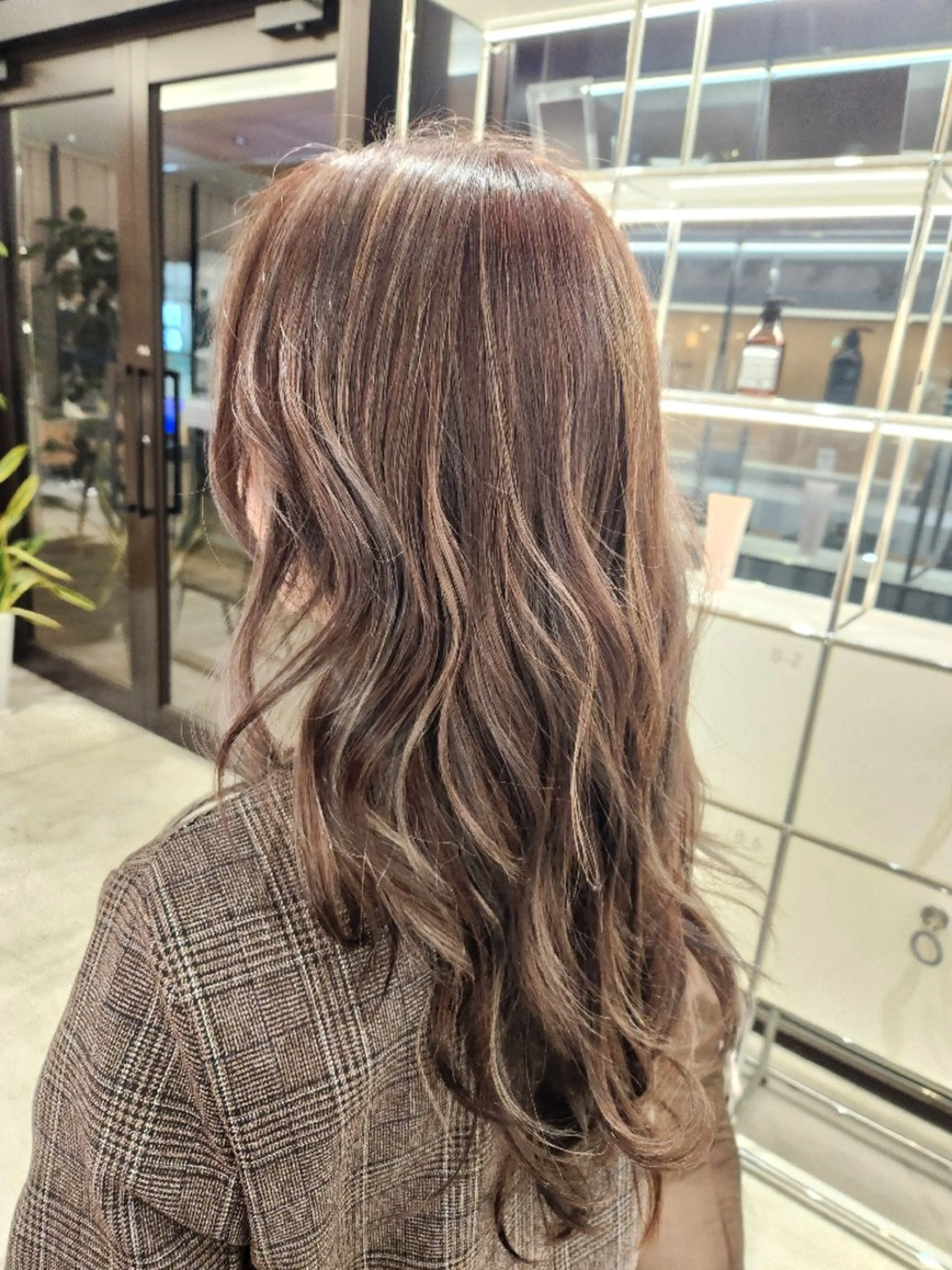 カラー ヘアカラー stair:case所属・💜艶髪カラー💜 🎶富川美希🎶のヘアスタイル