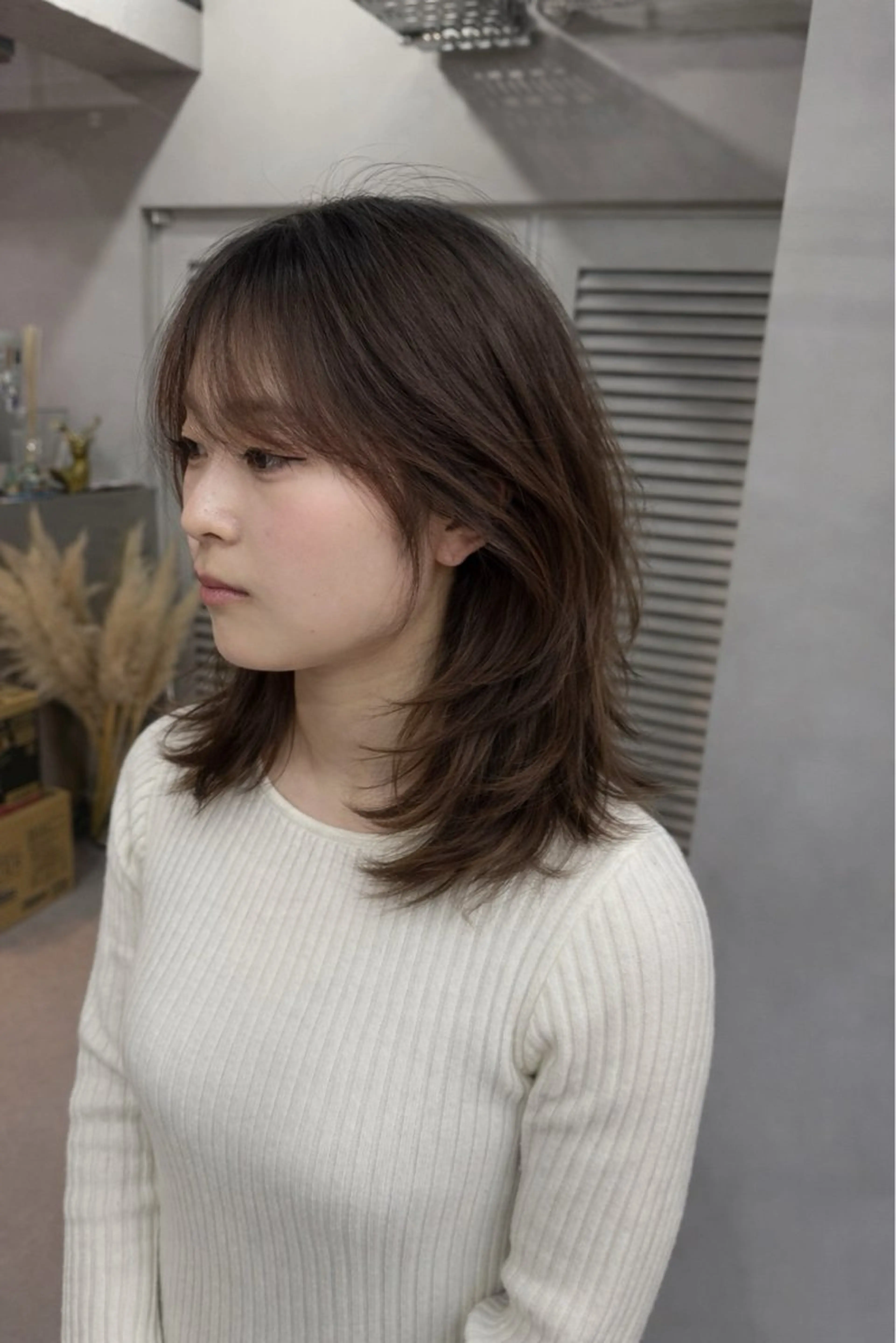 ミディアム カラー ブラウンカラー 透明感カラー 顔周りカット レイヤーカット カット ヘアカラー レイヤーカット 韓国風PAOのヘアスタイル