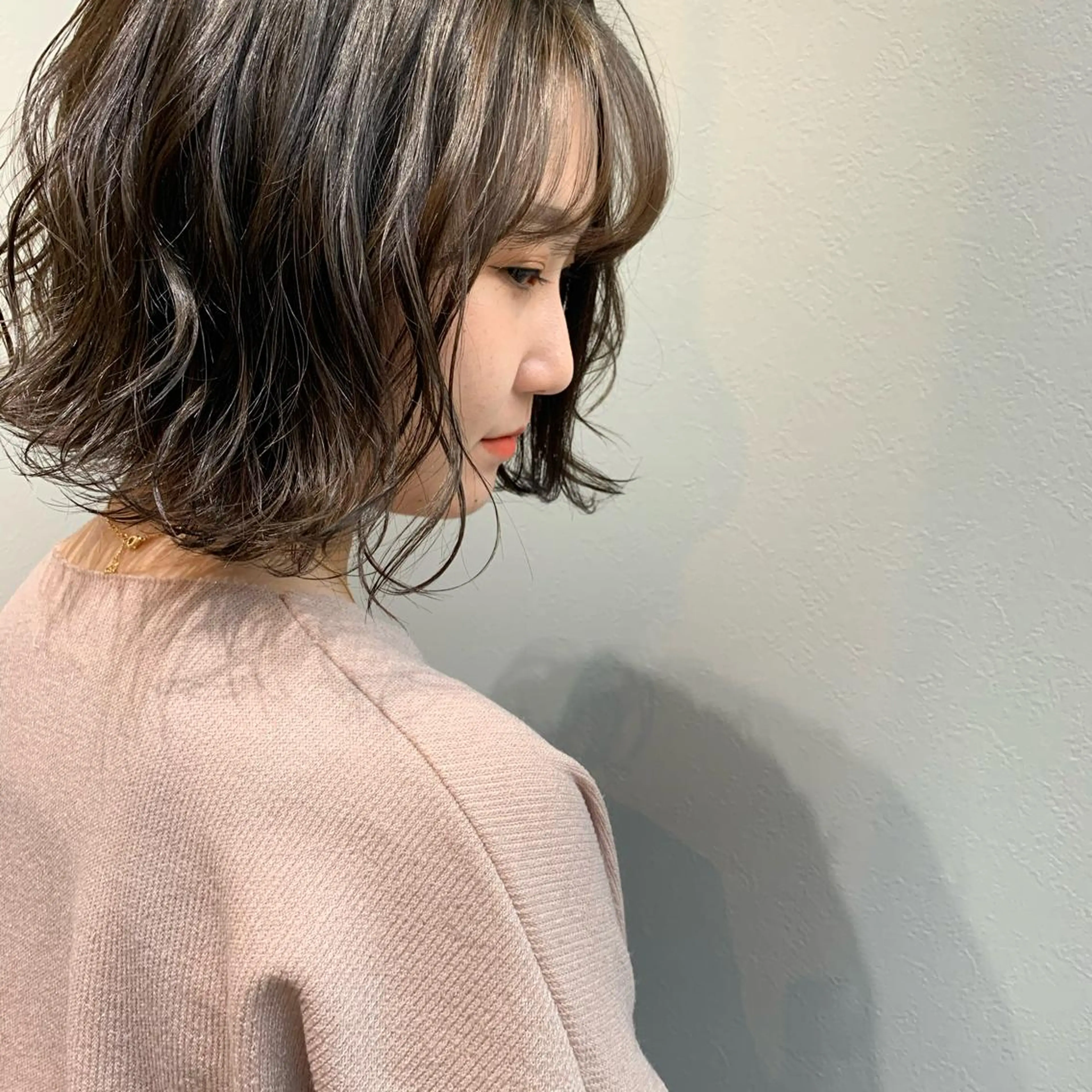 ショート アッシュ 福山 晴香のヘアスタイル