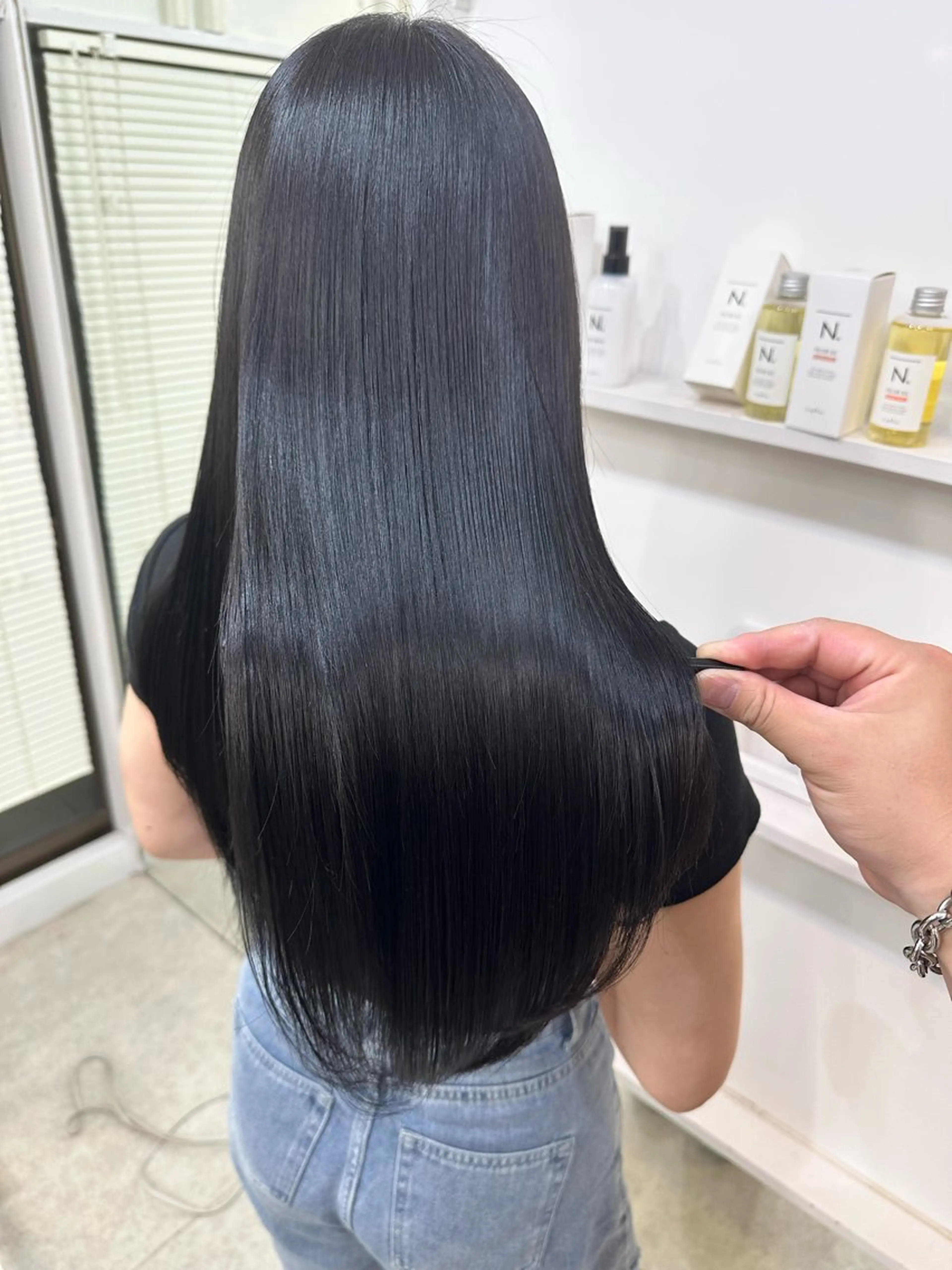 ロング カラー ブルーカラー ブルーラベンダー ラベンダーカラー 髪質改善 ヘアカラー トリートメント 髪質改善/レイヤー ストウシンゴのヘアスタイル