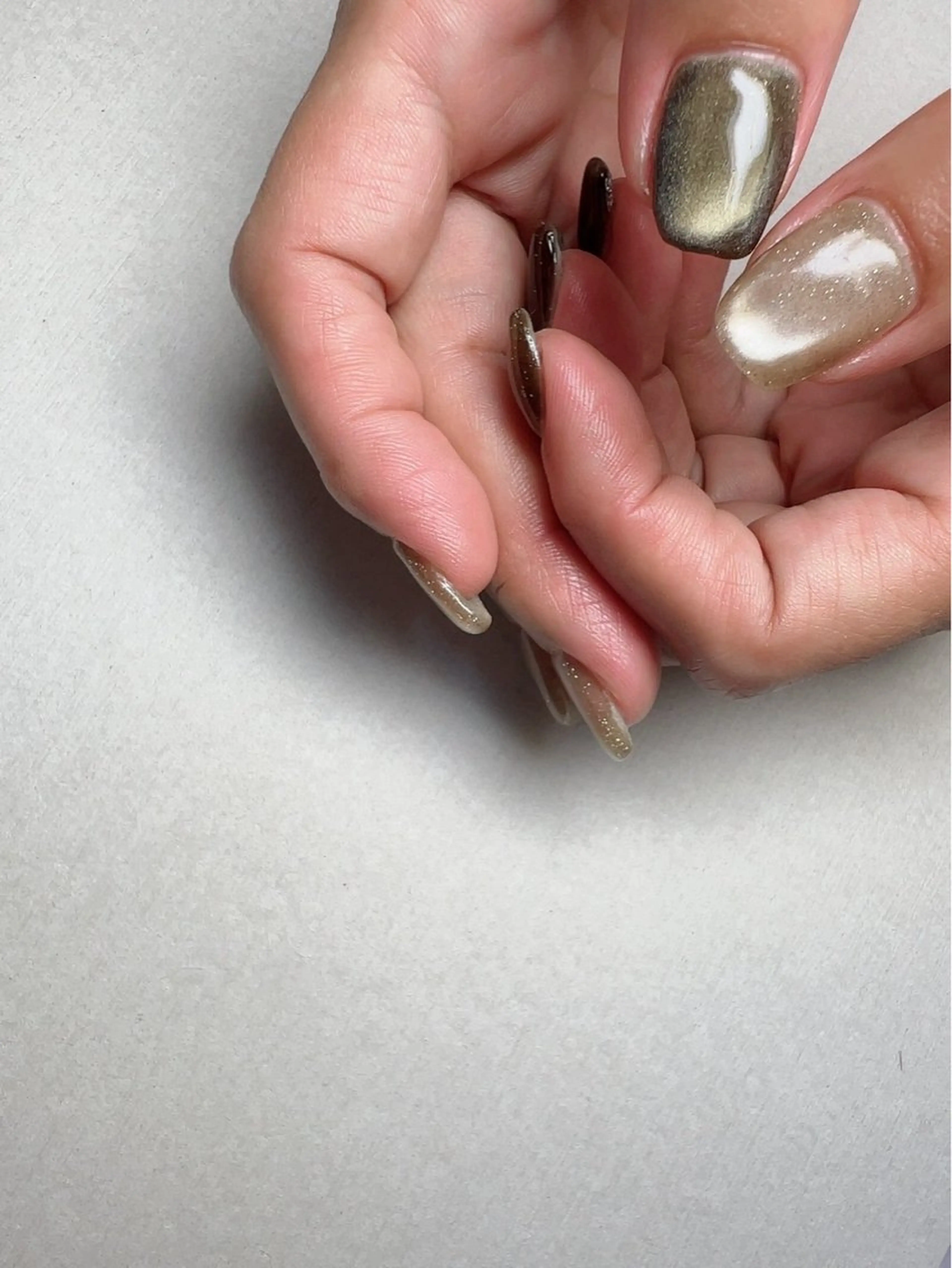 ネイル アートネイル フラッシュネイル 氷ネイル・うるうるネイル マグネットネイル ワンカラーネイル irooo 21のネイルデザイン