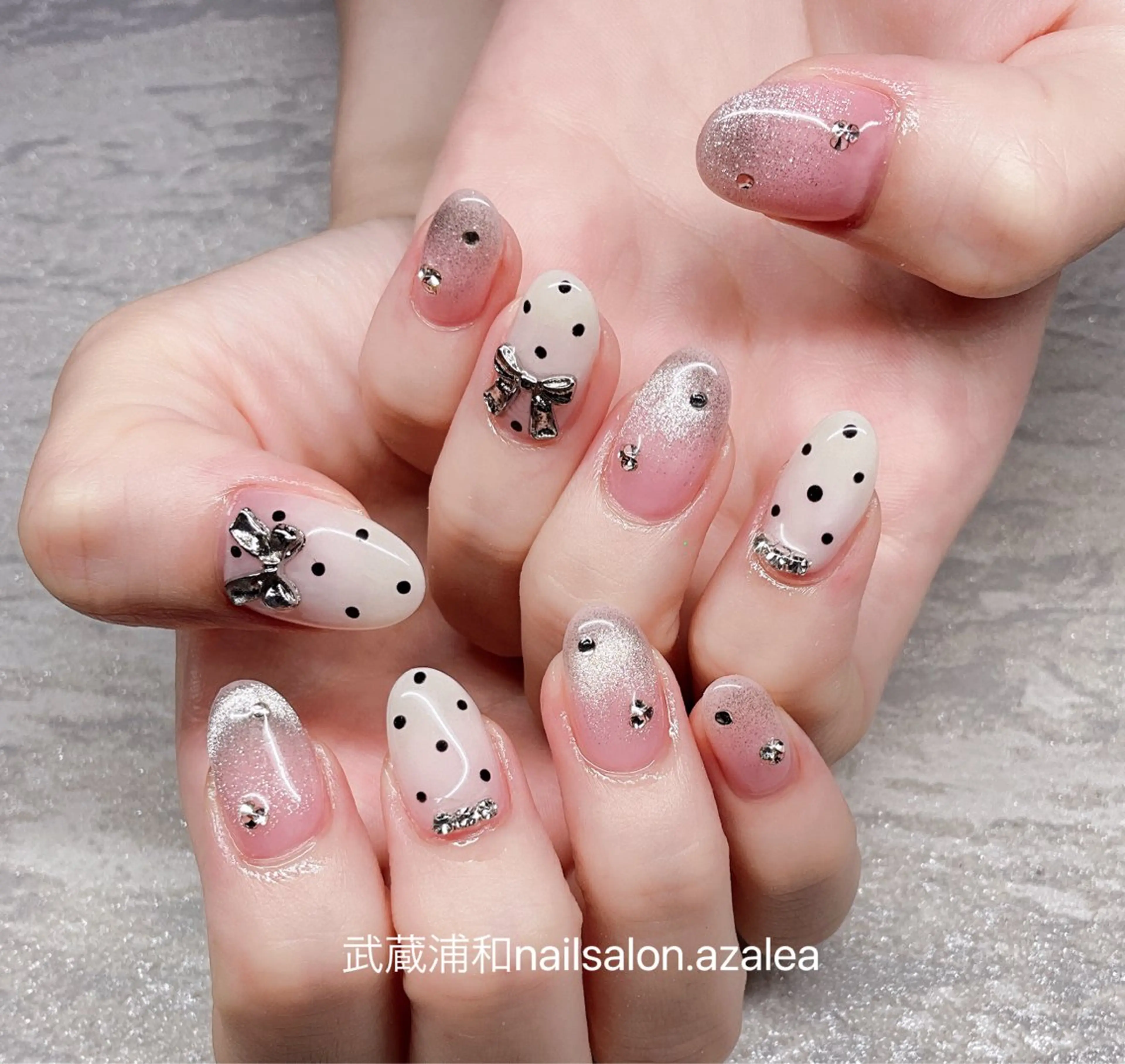 ネイル ハンドネイル R inのネイルデザイン