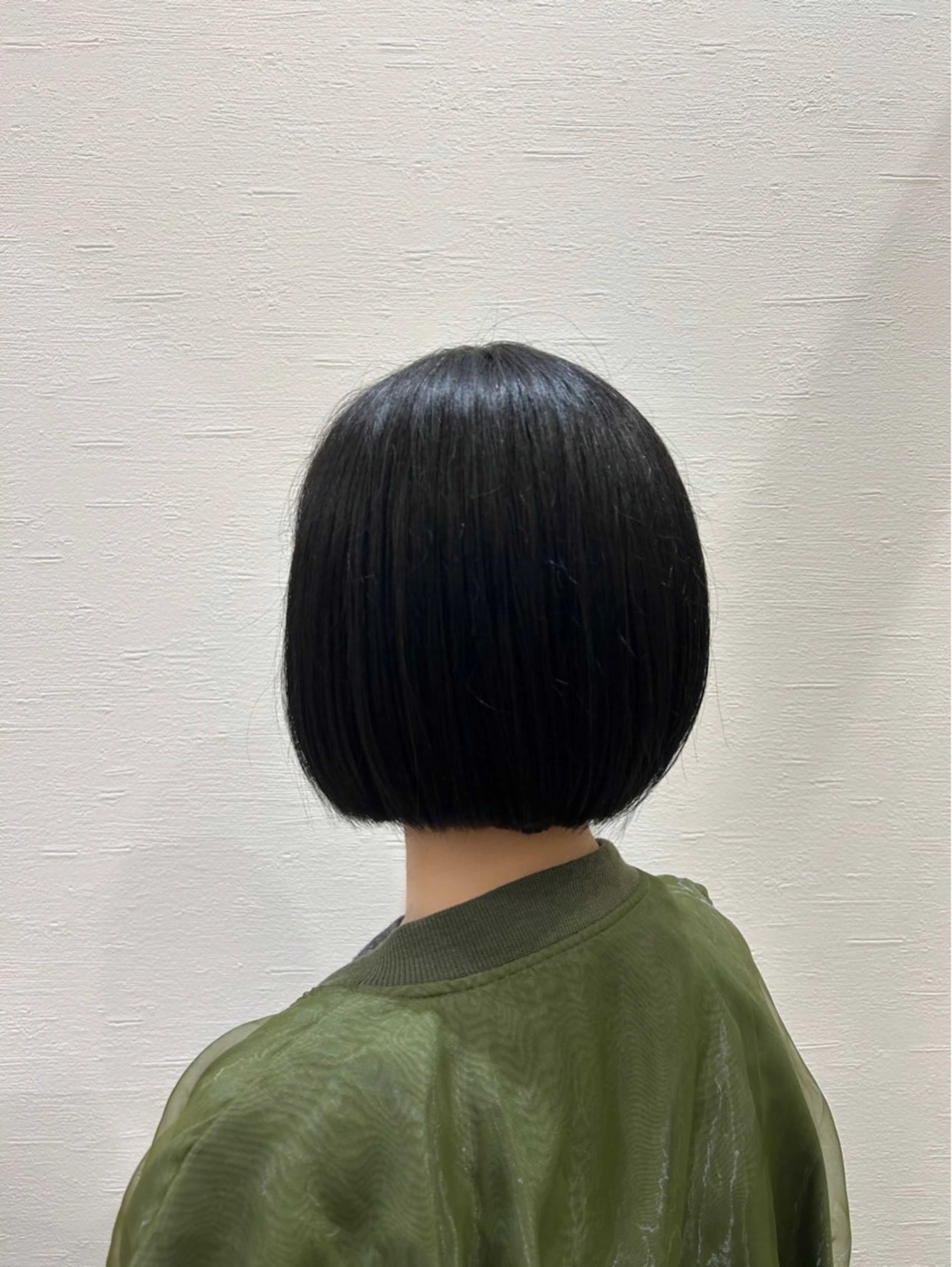 ショート ボブ レイヤーカット カット 根石 結菜のヘアスタイル