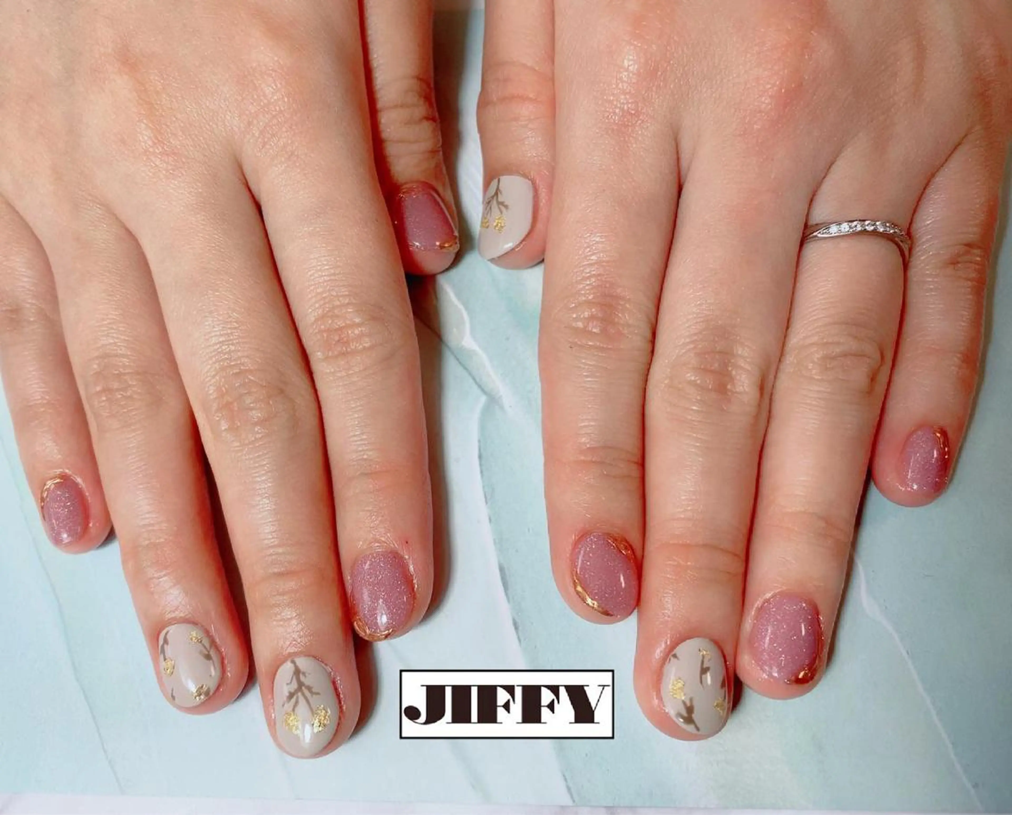 ネイル 桜ネイル ドット ジェルネイル キラキラネイル ミラーネイル JIFFY nailstudioのネイルデザイン