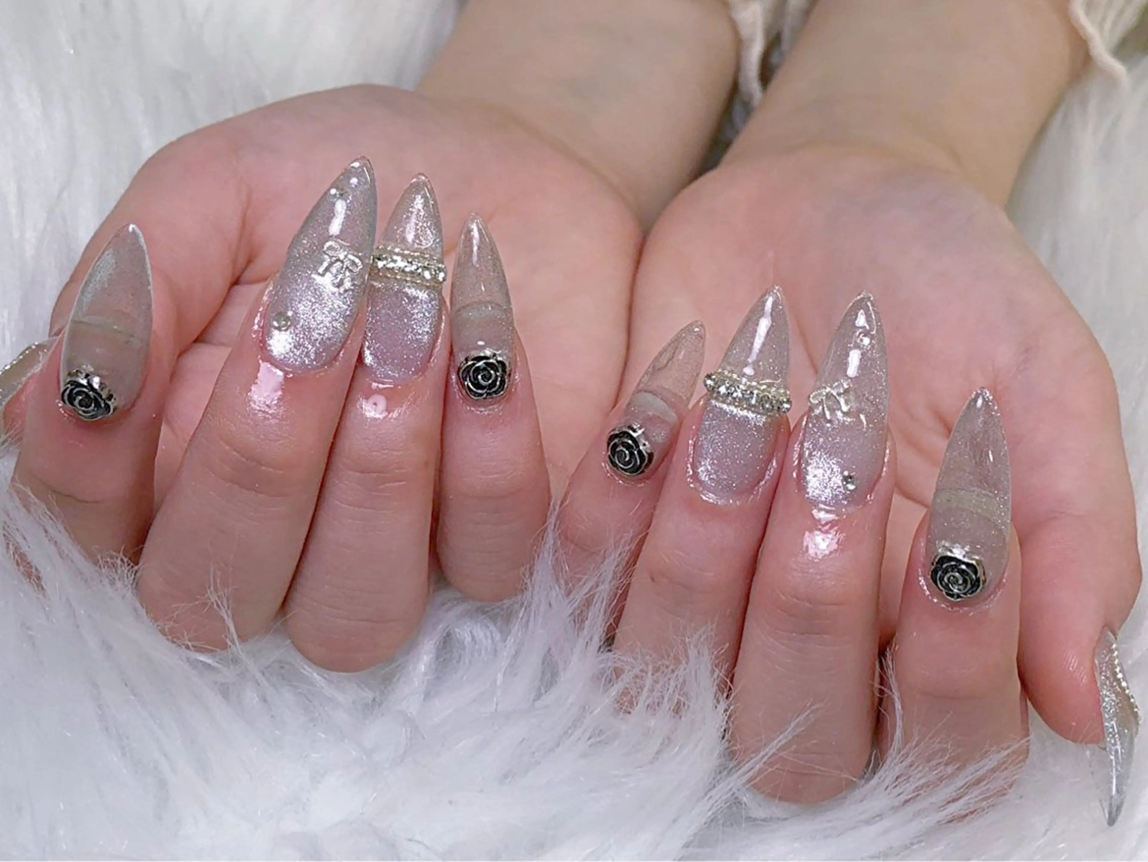 ネイル lucky nail 歌舞伎町のネイルデザイン