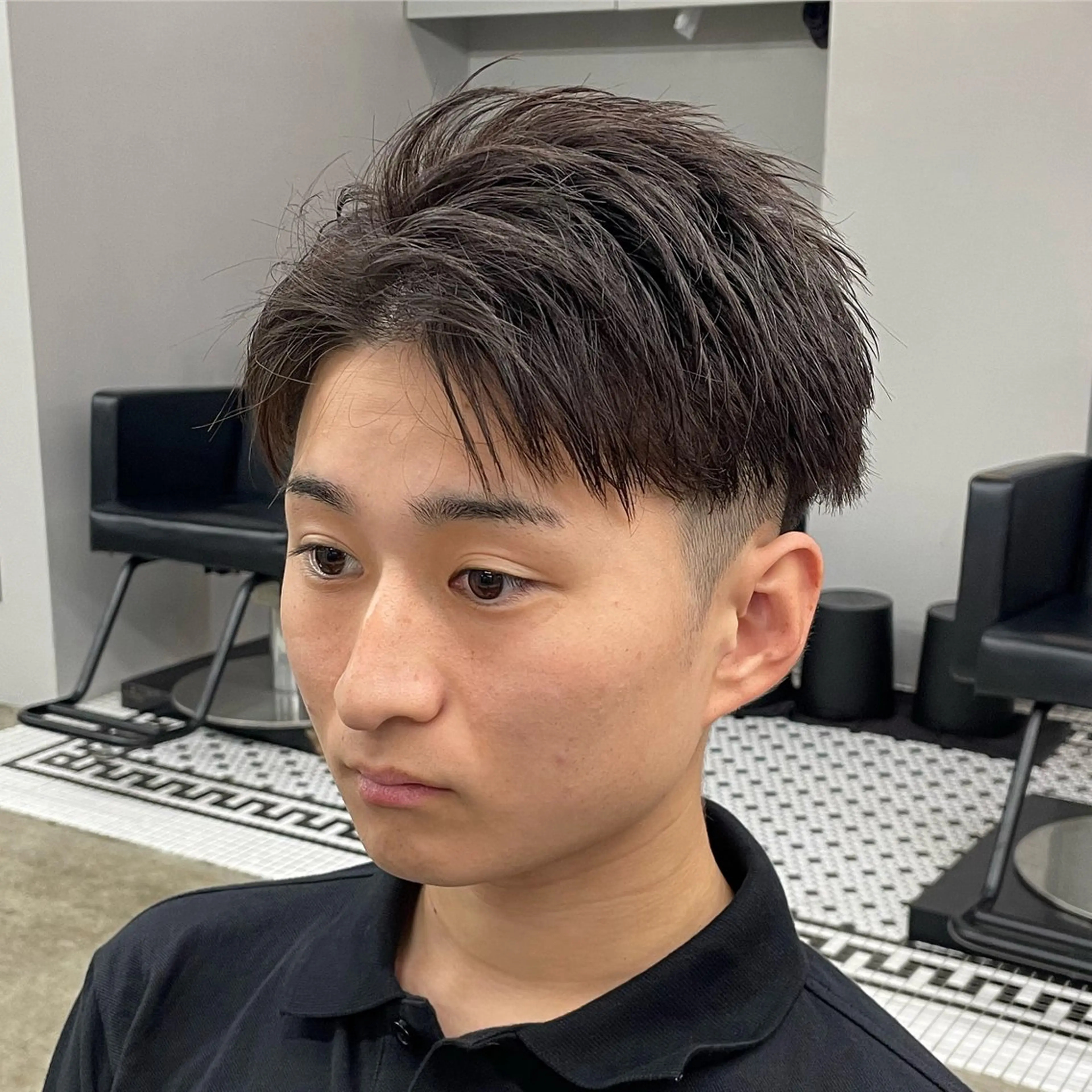 メンズ カット パーマ トリートメント ヘアセット 新宿/韓国ヘア/ 髪質改善ストレートのヘアスタイル